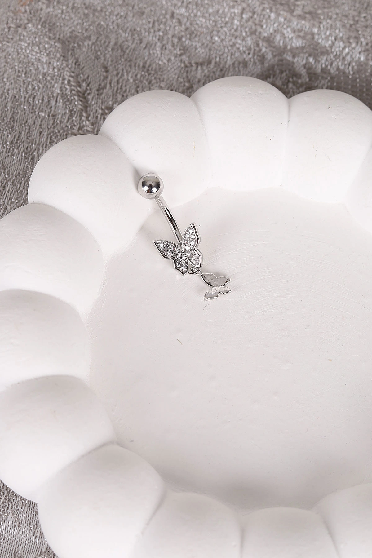 Gümüş Sallantılı Kelebek Model Göbek Piercingi 479603