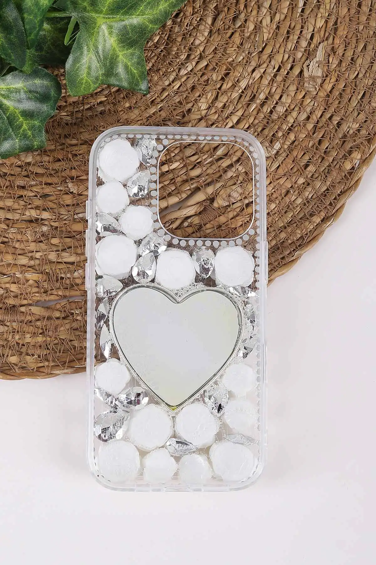 Gümüş TeknoCase İPhone 16 Pro Uyumlu Beauty Case Serisi Lens Hediyeli Premium Sert Silikon Telefon Kılıfı 430461