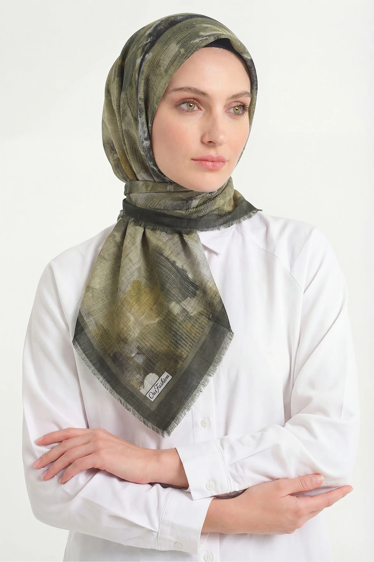Haki 90x90 Cm Dijital Baskılı Desenli Flam Çekme Eşarp 428660