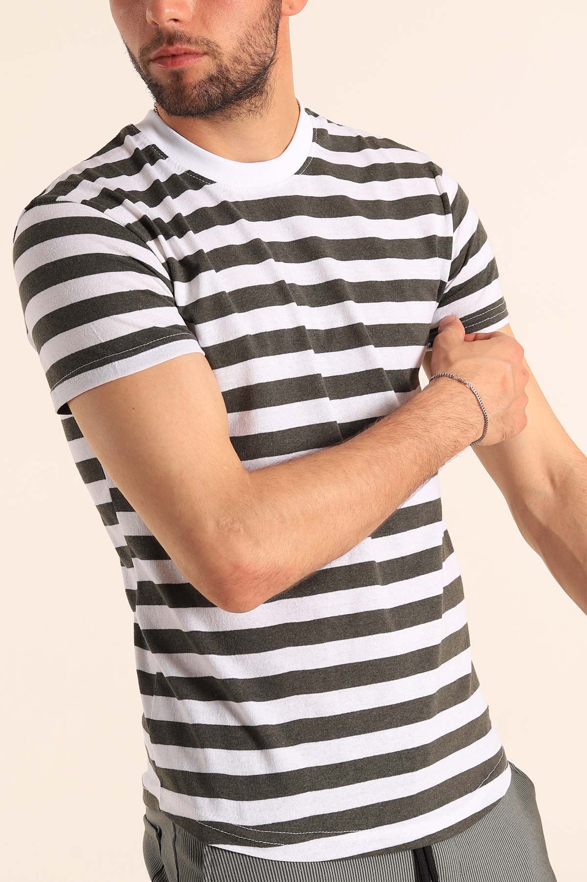 Haki Beyaz Çizgili Regular Fit Erkek Tişört 188011