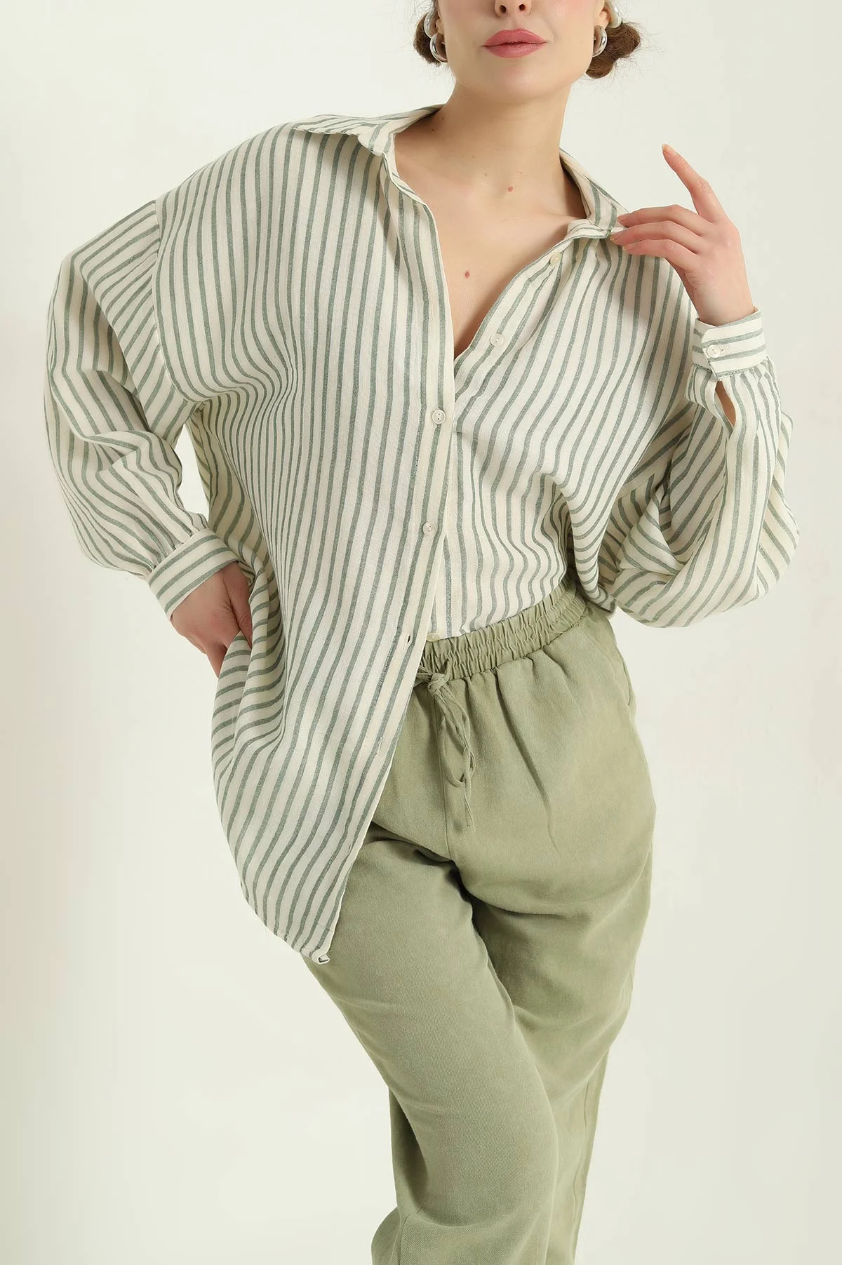 Haki Çizgili Oversize Bayan Keten Gömlek 336977