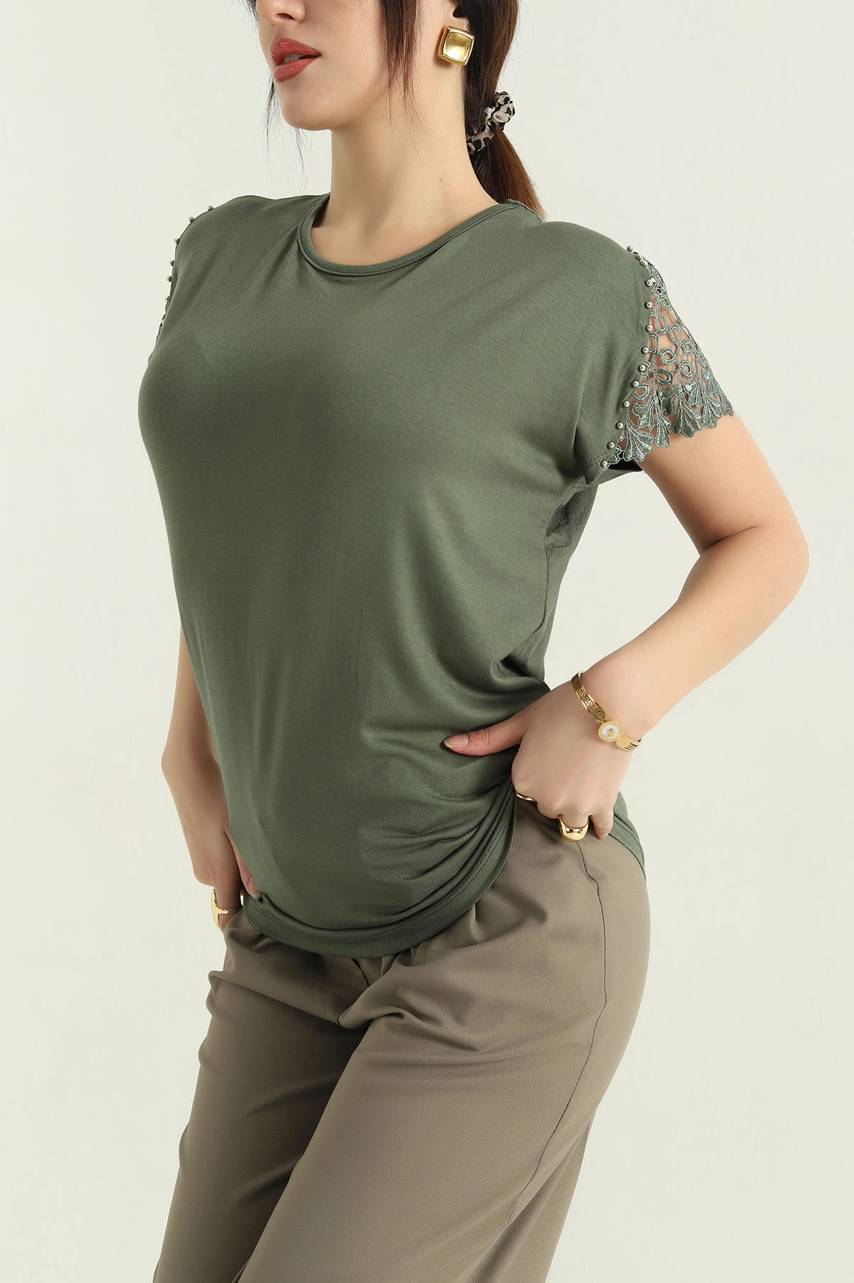 Haki Dantelli İncili Çilek Bluz 334540