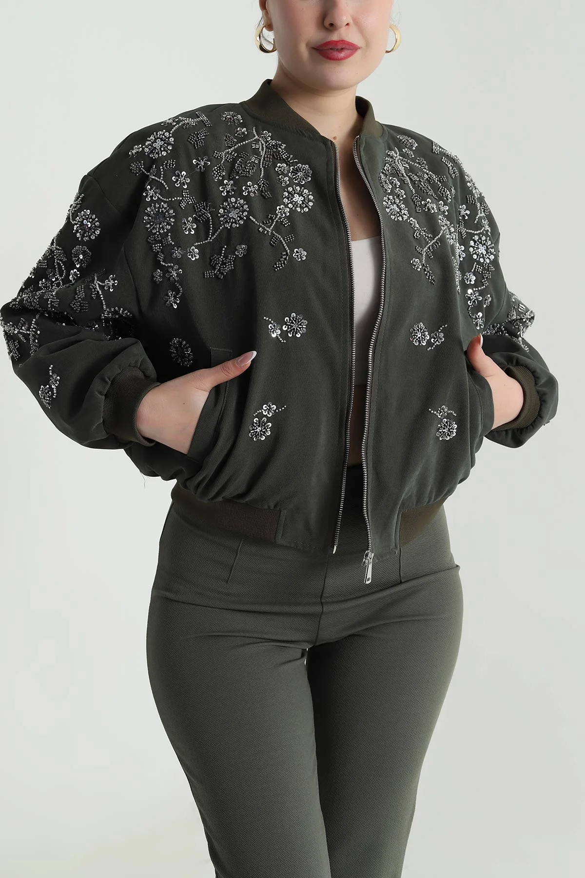 Haki Pul Nakış Detay Işık Kadife Kadın Bomber 491565