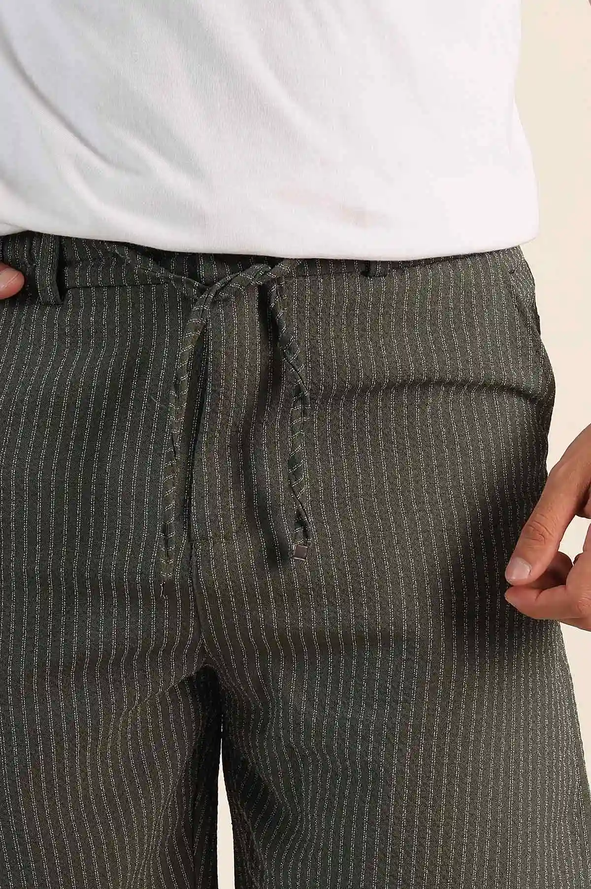 Haki Regular Fit Çizgili Erkek Şort 385195
