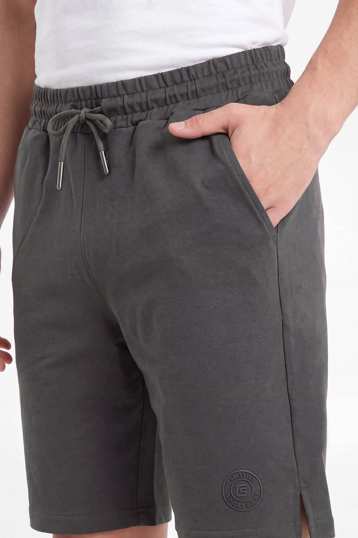 Haki Relaxed Fit İki İp Şardonsuz Kabartma Baskılı Erkek Şort 467384