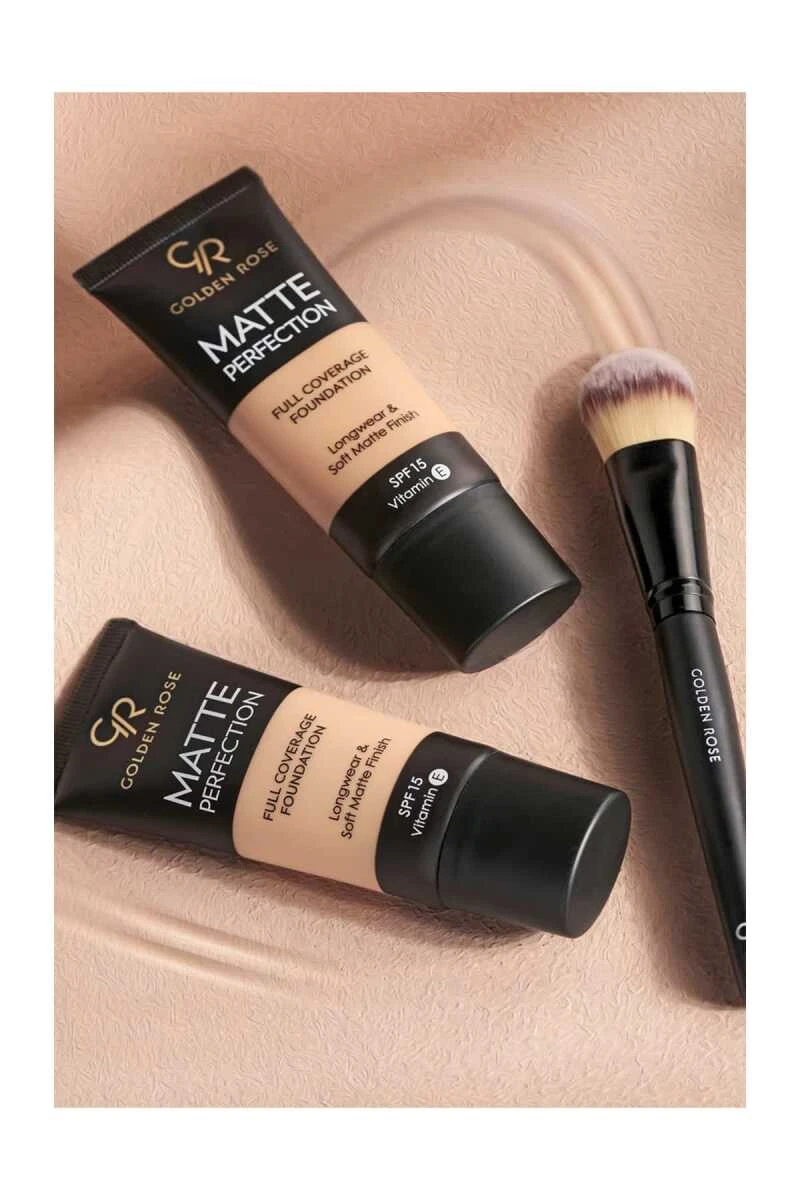 Matte Perfection Full Coverage Foundation - Natural 04 252501