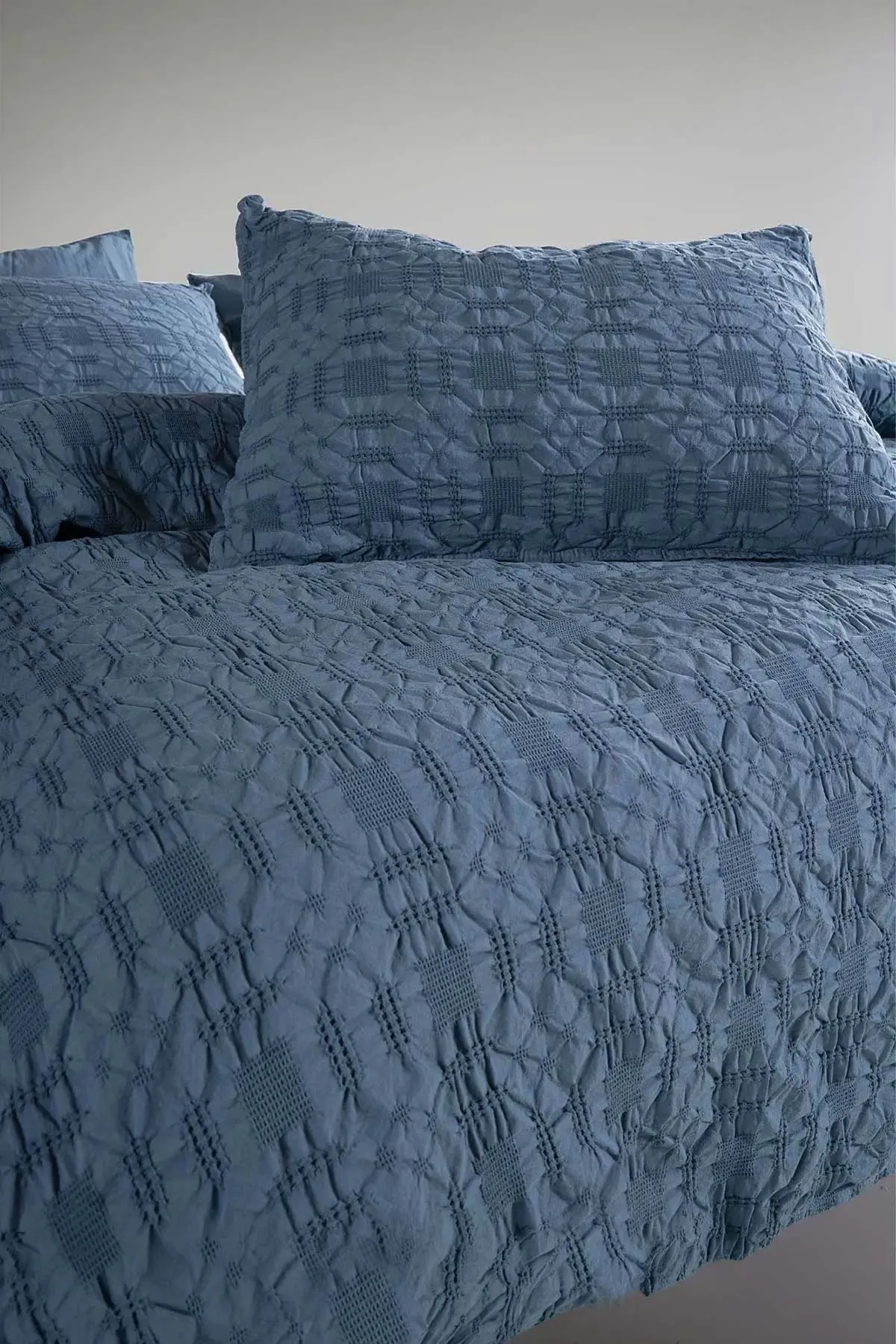 İndigo 200x220 Cm Bella Home Çift Kişilik Kristal Jakarlı Nevresim Takımı - Zarif Desen & Premium Kalite 475810