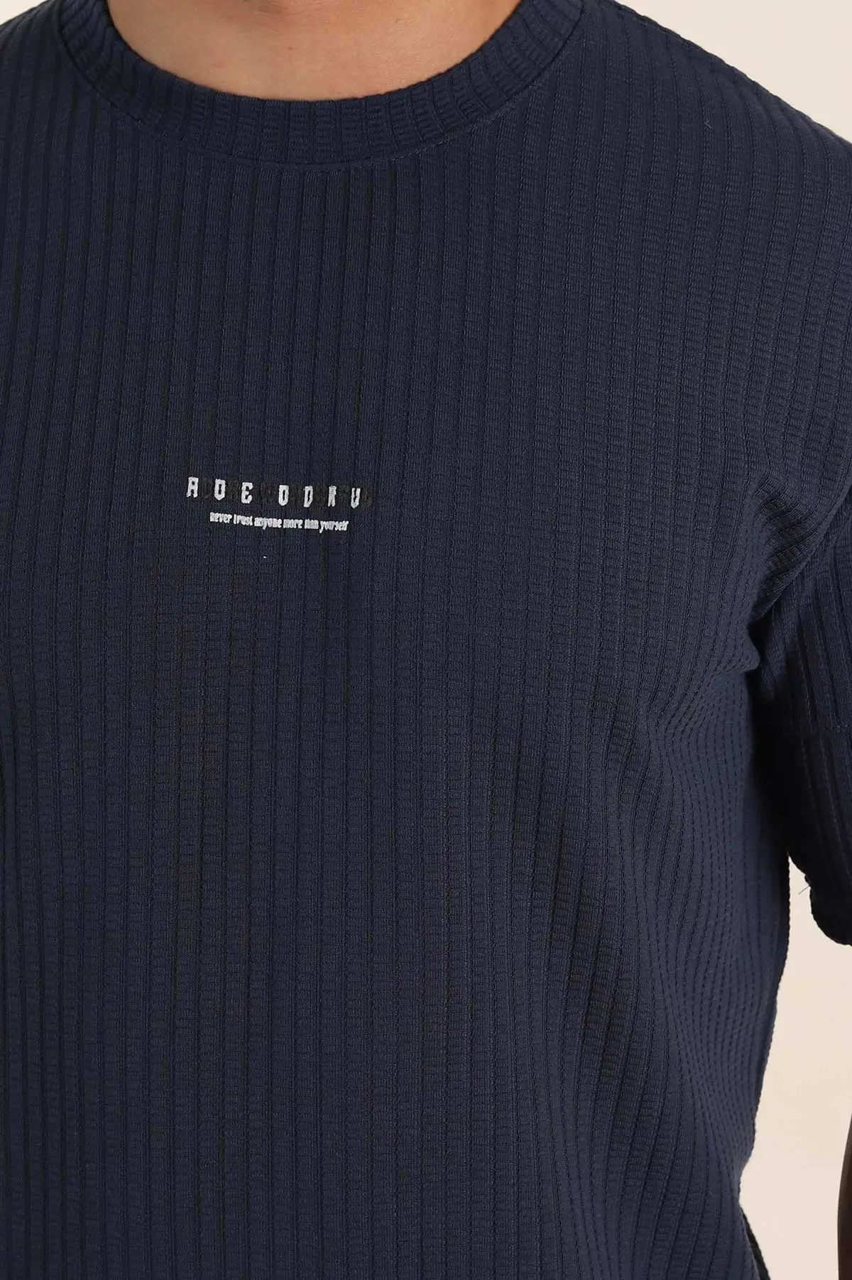 İndigo Relaxed Fit Dokulu Yazı Detaylı Erkek Tişört 370310