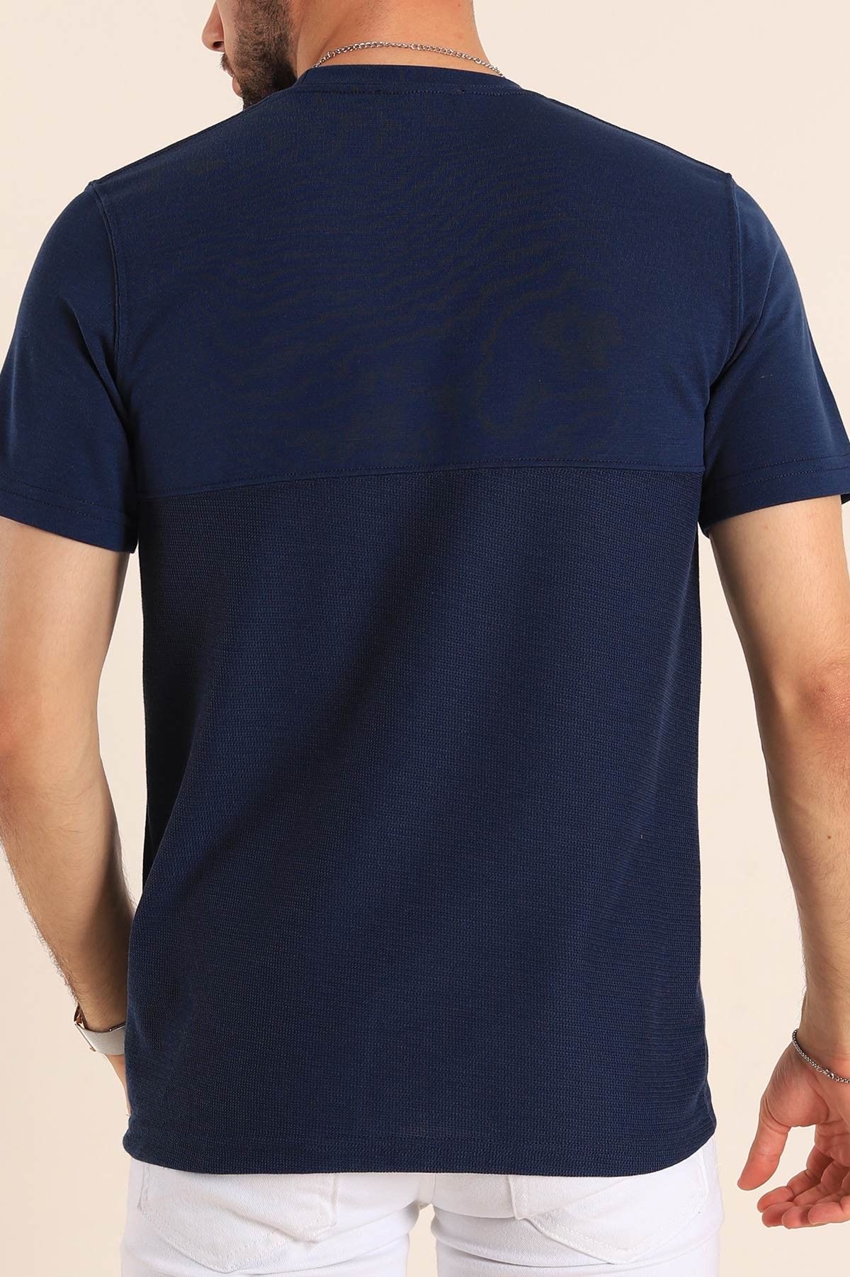 İndigo Slim Fit Kabartma Baskılı Erkek Tişört 190043
