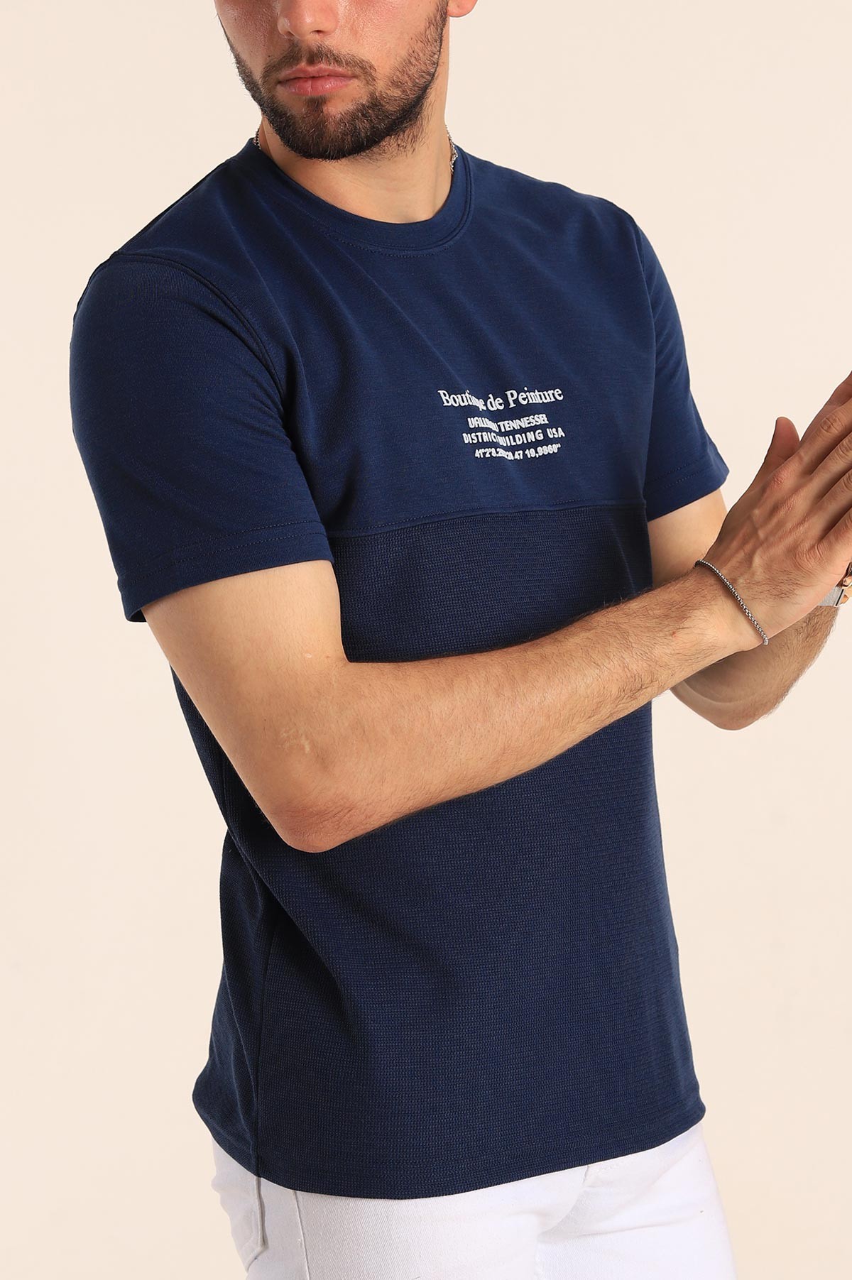 İndigo Slim Fit Kabartma Baskılı Erkek Tişört 190043