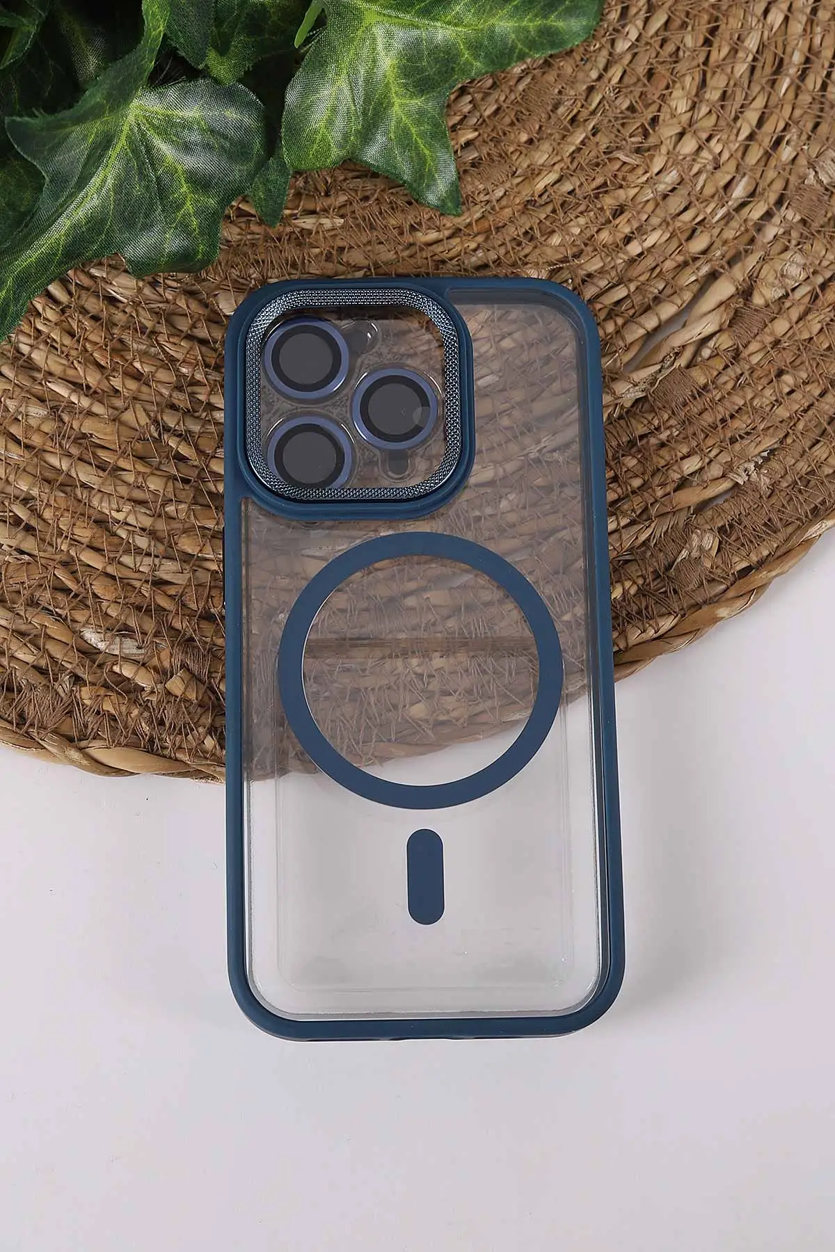 İndigo TeknoCase İPhone 15 Pro Uyumlu Clear Lüx Case Serisi Lens Hediyeli Sert Silikon Telefon Kılıfı 430726