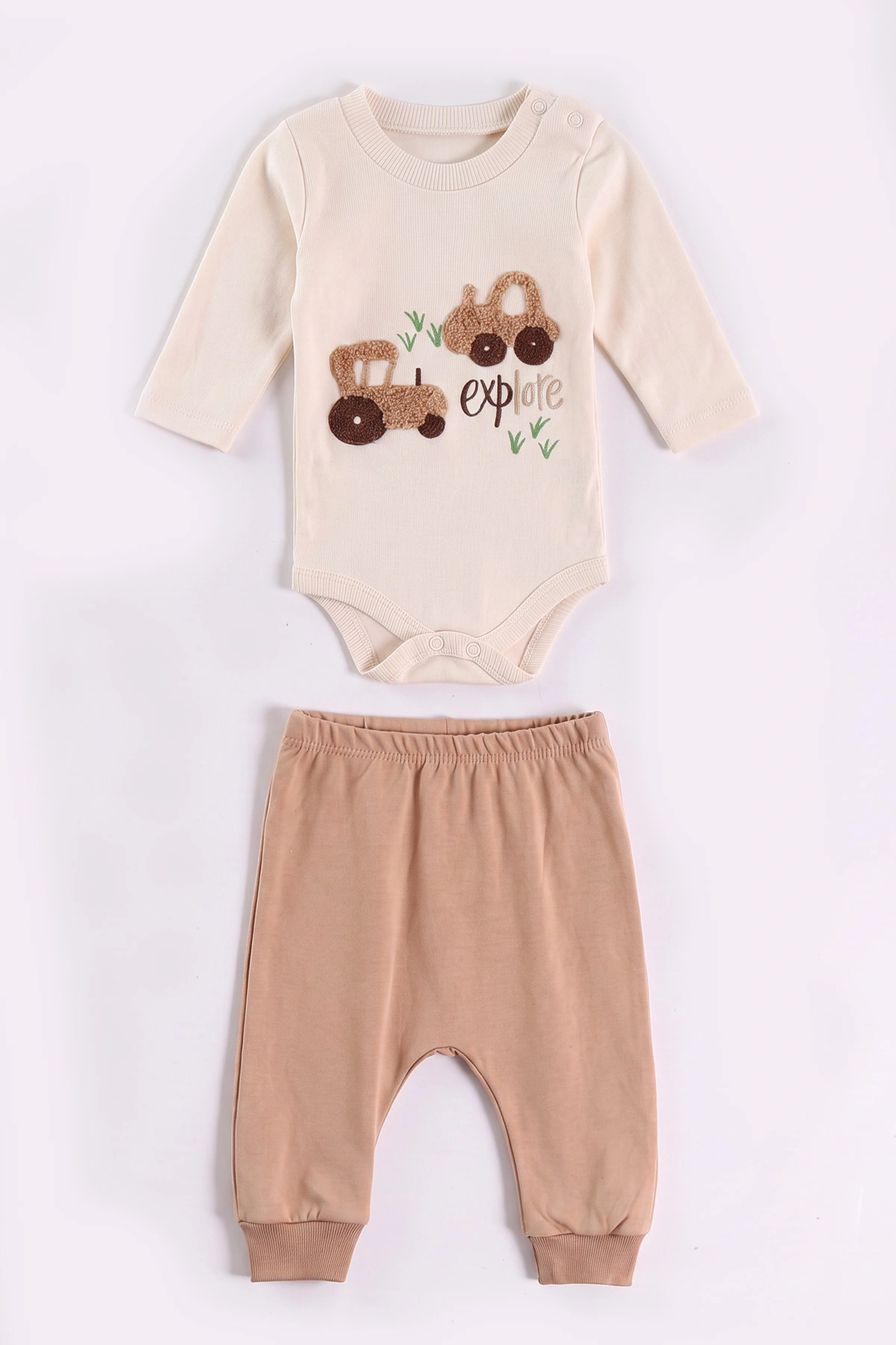 Kahve (0-9 Ay) Araba Nakışlı Kapüşonlu Çıtçıtlı Hırkalı 3'lü Erkek Bebe Takım 475940