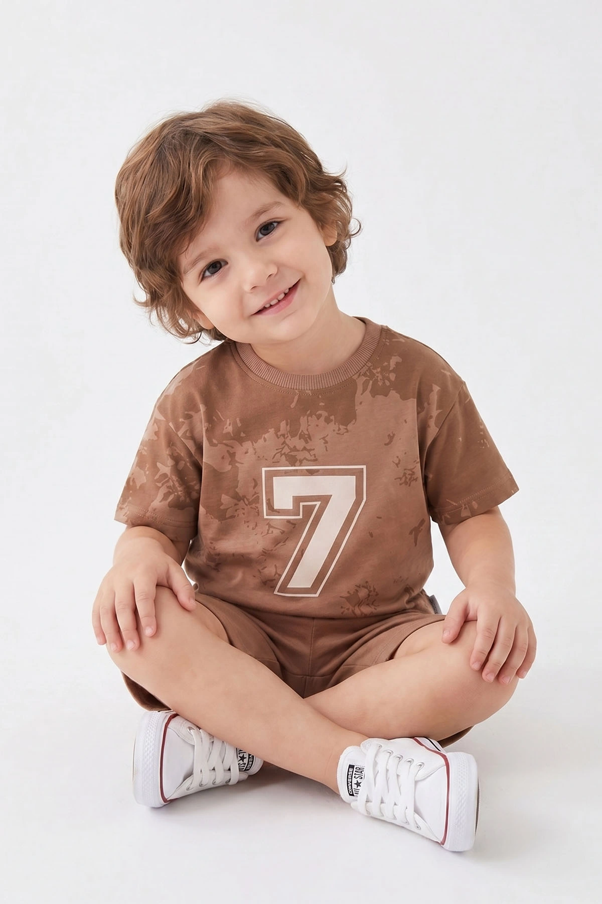 Kahve (1-5 Yaş) 7 Baskılı   Tişörtlü   ve  Şortlu  Süprem  Erkek Çocuk Yazlık Takım 461635