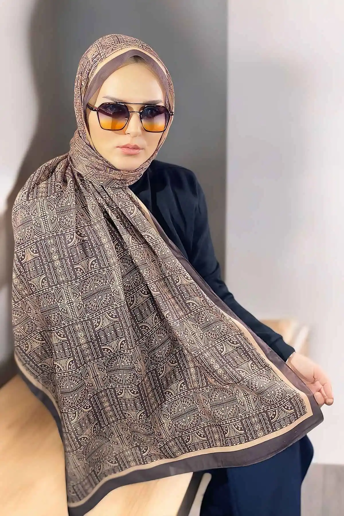 Kahve 180X70 cm Dijital Baskı Retro Desenli Pamuk Şal 335044