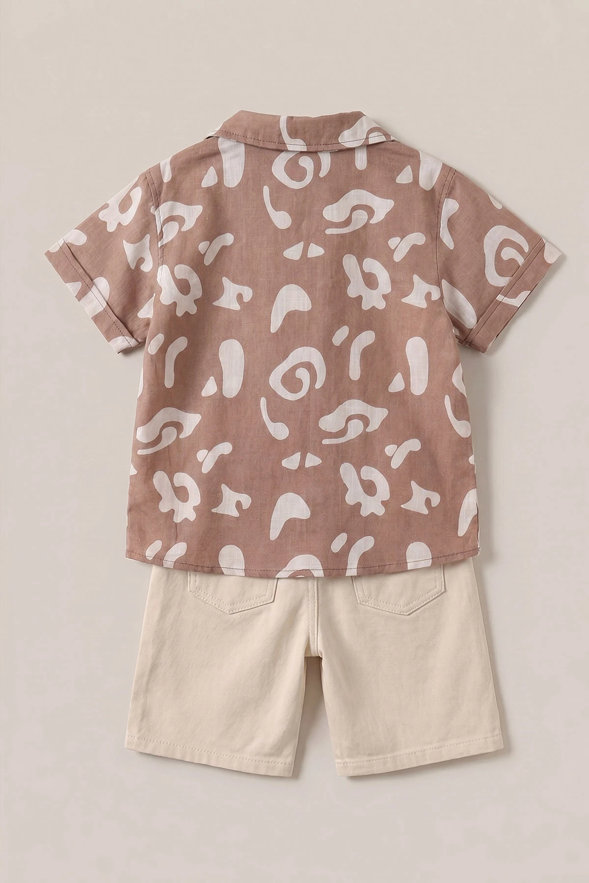 Kahve (2-10 Yaş)Desenli Keten Gömlekli Gabardin Şortlu Erkek Çocuk Yazlık Takım 465439