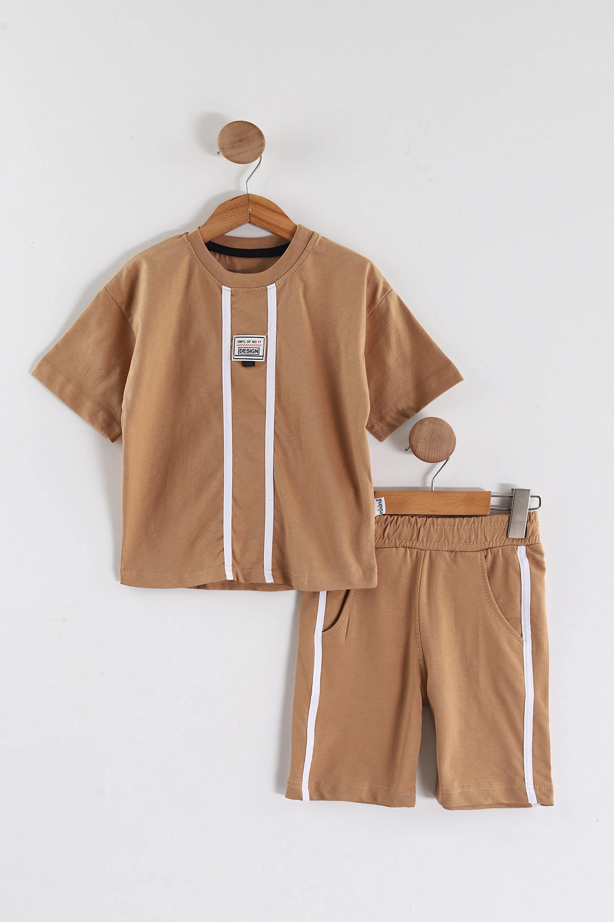 Kahve (2-6 Yaş) Ön Armalı Cepli Şortlu Erkek Çocuk Yazlık Takım 449288