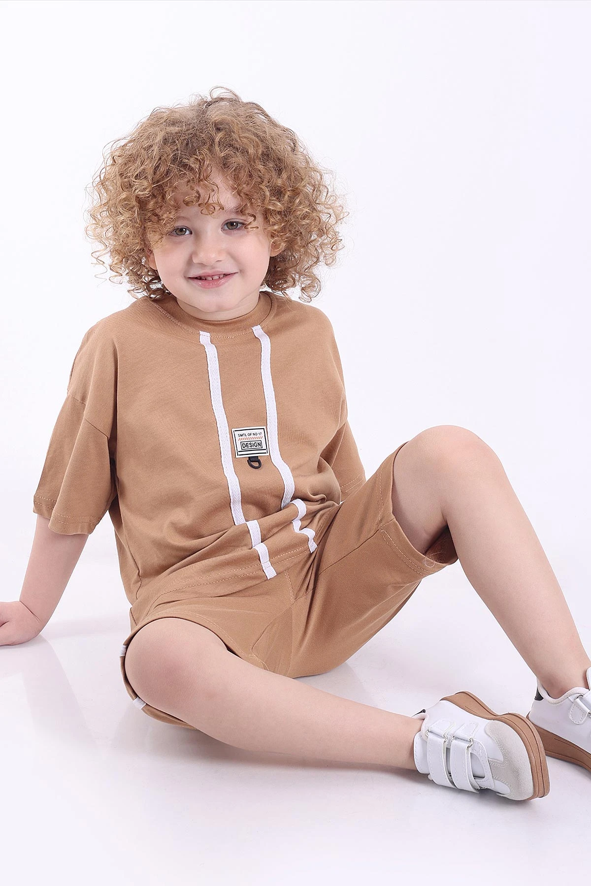Kahve (2-6 Yaş) Ön Armalı Cepli Şortlu Erkek Çocuk Yazlık Takım 449288