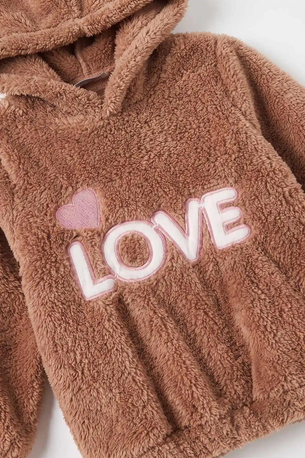 Kahve (2-7 Yaş) Love Nakışlı Kapüşonlu Peluş Kız Çocuk Kışlık Takım 483208