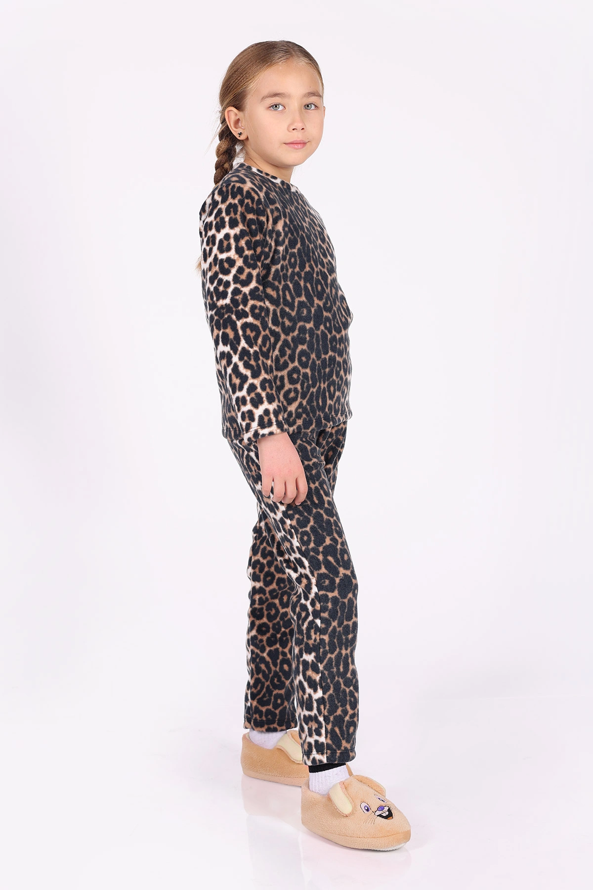 Kahve (4-12 Yaş) Leopar Desenli Polar Kumaş Kız Çocuk Pijama Takımı 327463