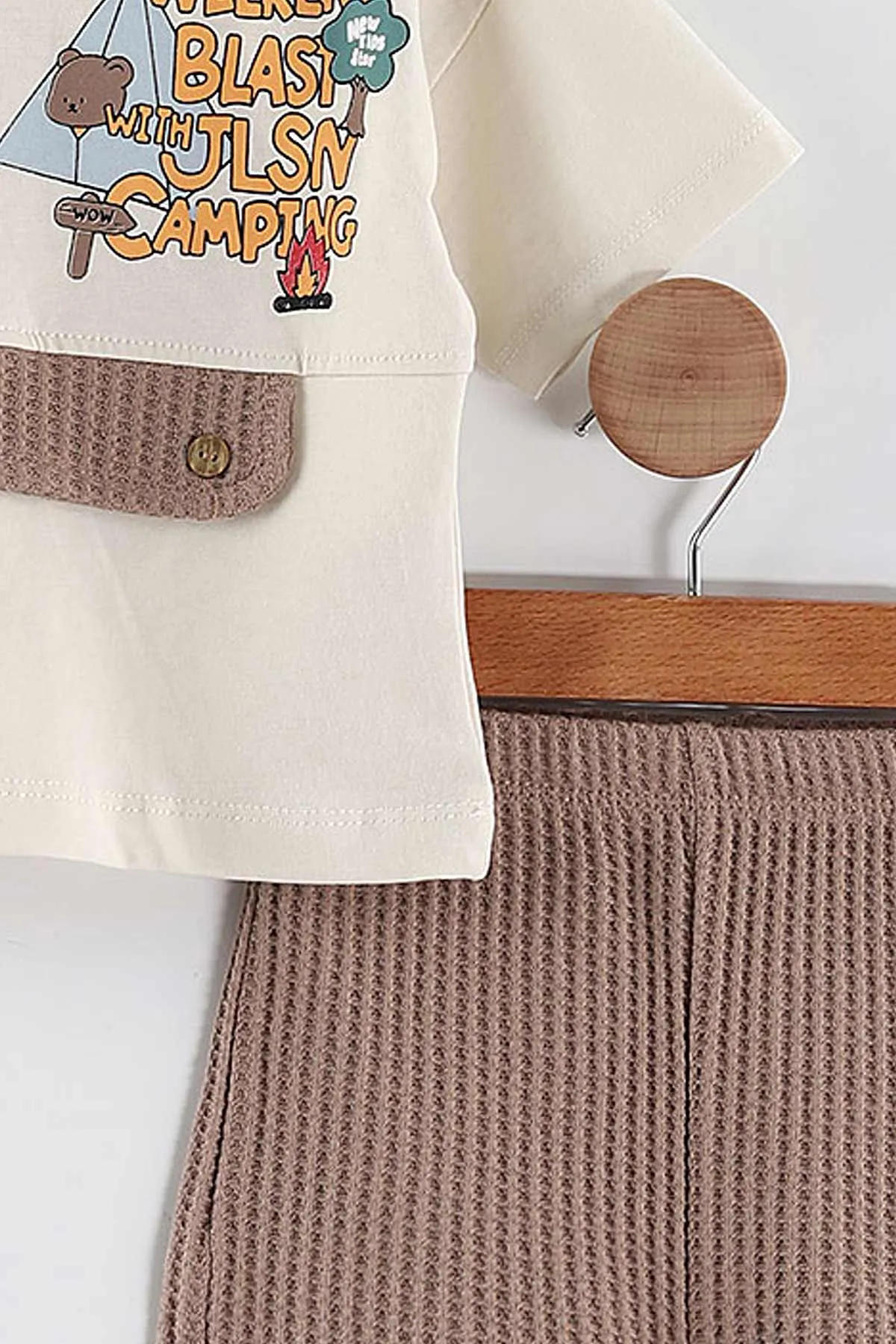 Kahverengi (1-4 Yaş)Ön Arka Baskılı Waffle Şortlu Erkek Çocuk Takım 452370