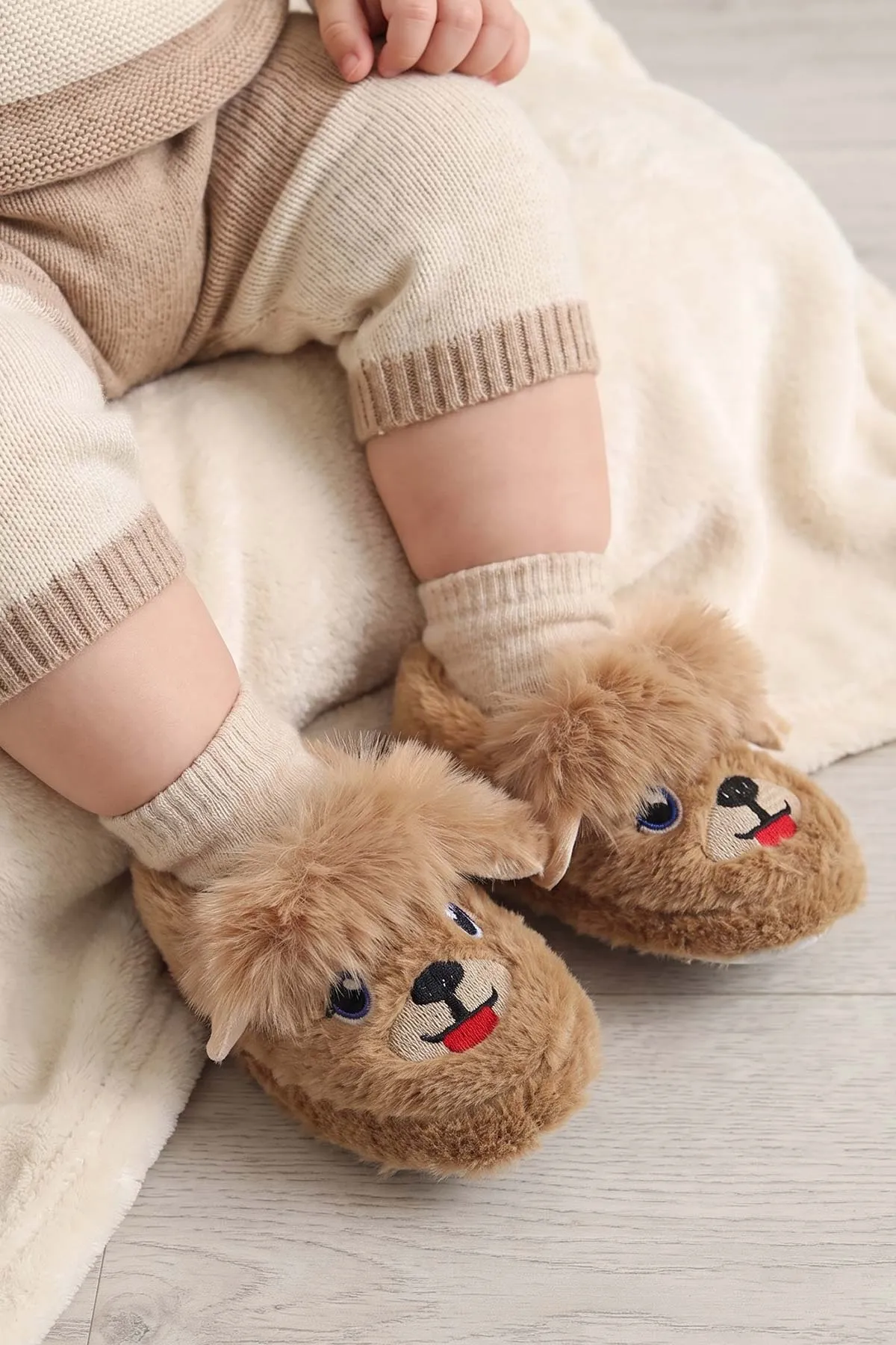 Kahverengi ( 21 - 24 )Peluş Figürlü Çocuk Panduf 497067