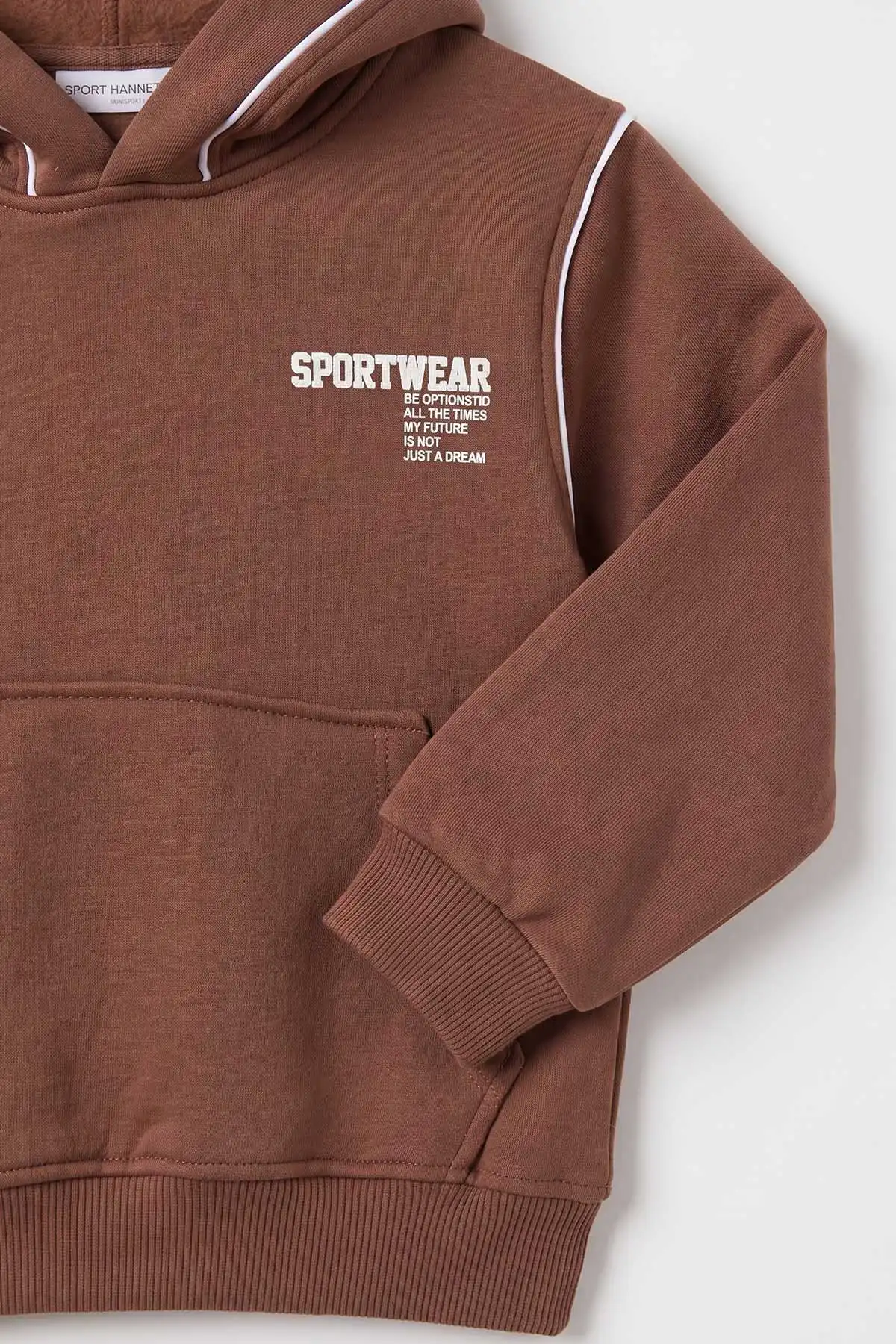 Kahverengi (4-11 Yaş) Kabartma Baskılı  Kapüşon ve Kanguru Cepli 3 İp Şardonlu Erkek Çocuk Kışlık Takım 485015