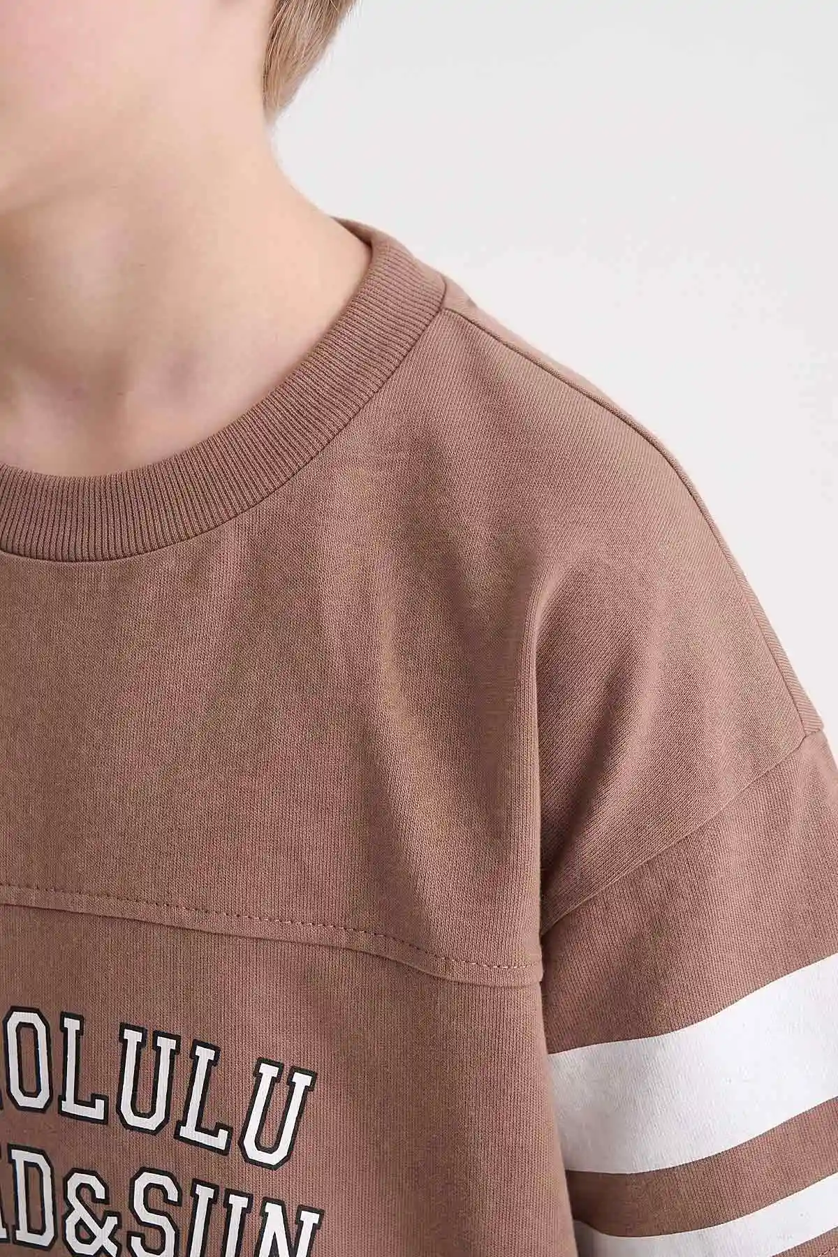 Kahverengi (7-12 Yaş) Çizgi Desen Cepli Şortlu  Erkek Çocuk Yazlık Takım 469683