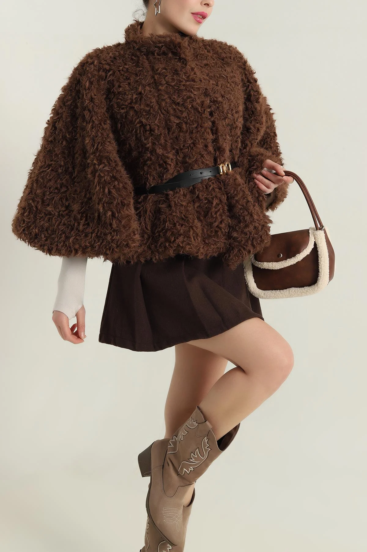 Kahverengi Astarlı Düğmeli  Kadın Peluş Panço 417366