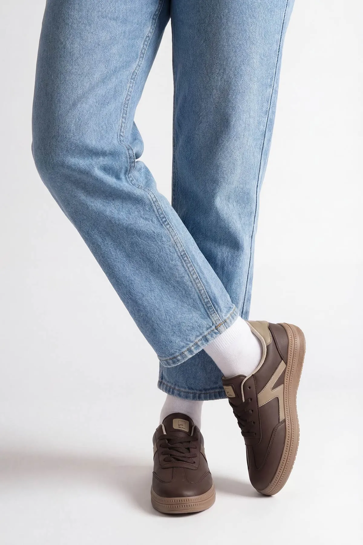 Kahverengi Bağcıklı Kadın Spor Ayakkabı 431757
