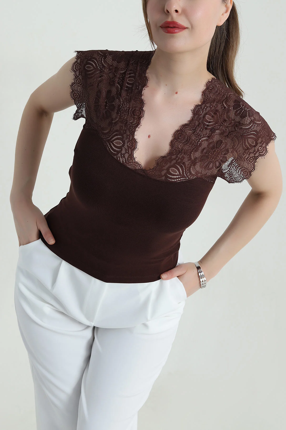Kahverengi Dantelli Lİkralı Buzzy Kadın Bluz 458989