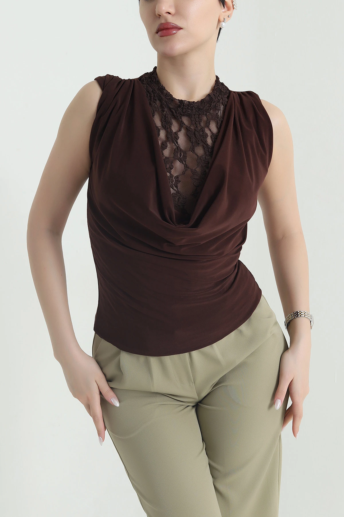 Kahverengi Dantelli Sandy Kadın Bluz 442595