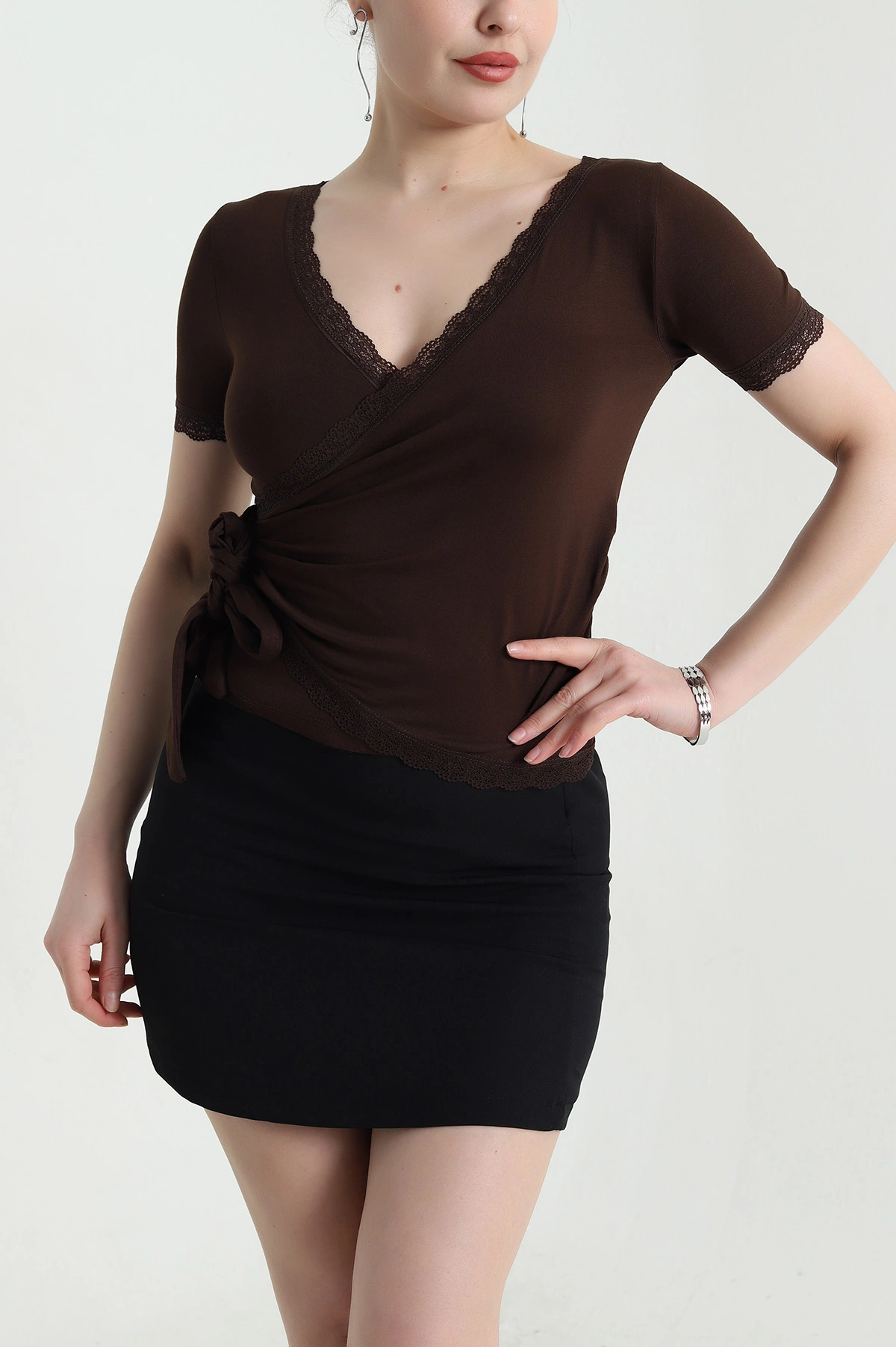 Kahverengi Dantelli Viskon Kadın Bluz 455791
