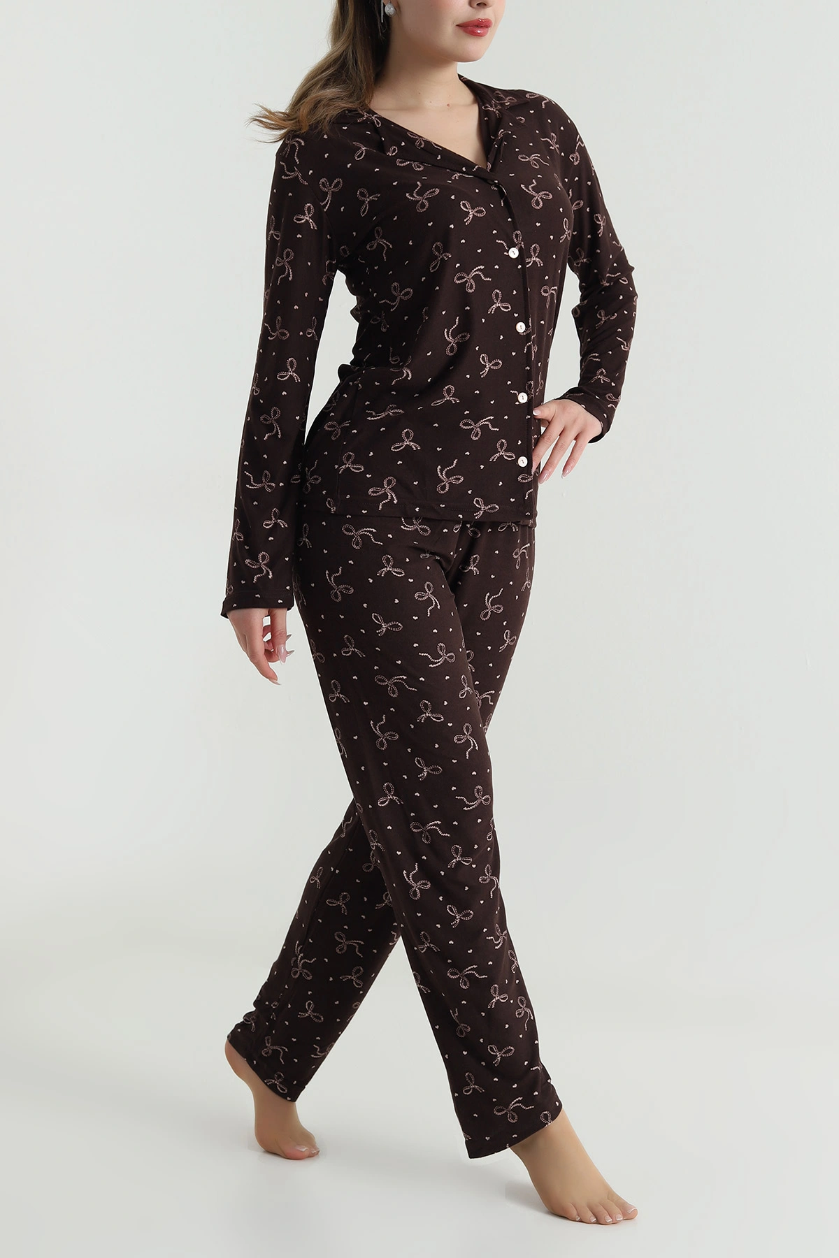 Kahverengi Düğmeli Soft Süet Kadın Pijama Takımı 488908
