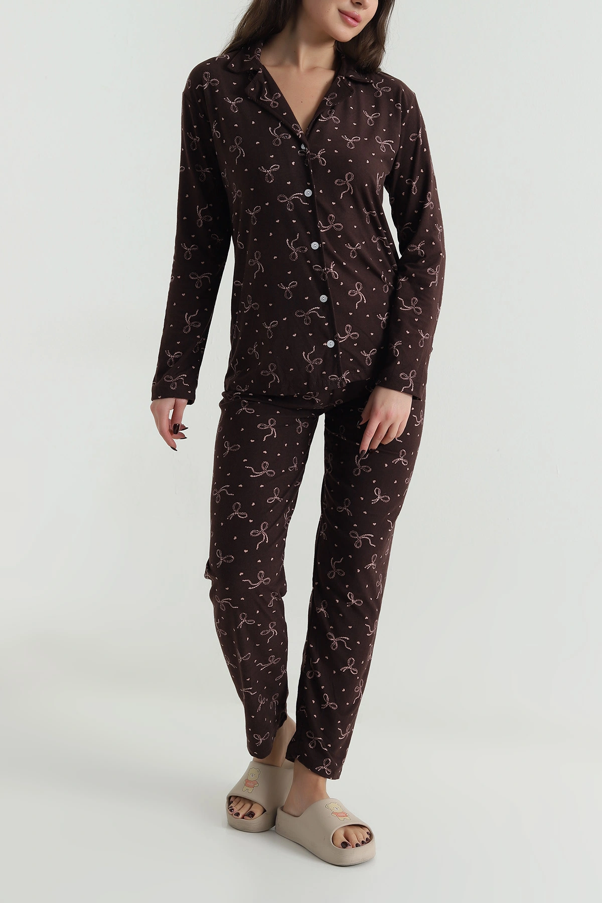 Kahverengi Düğmeli Süet Kadın Pijama Takımı 499836