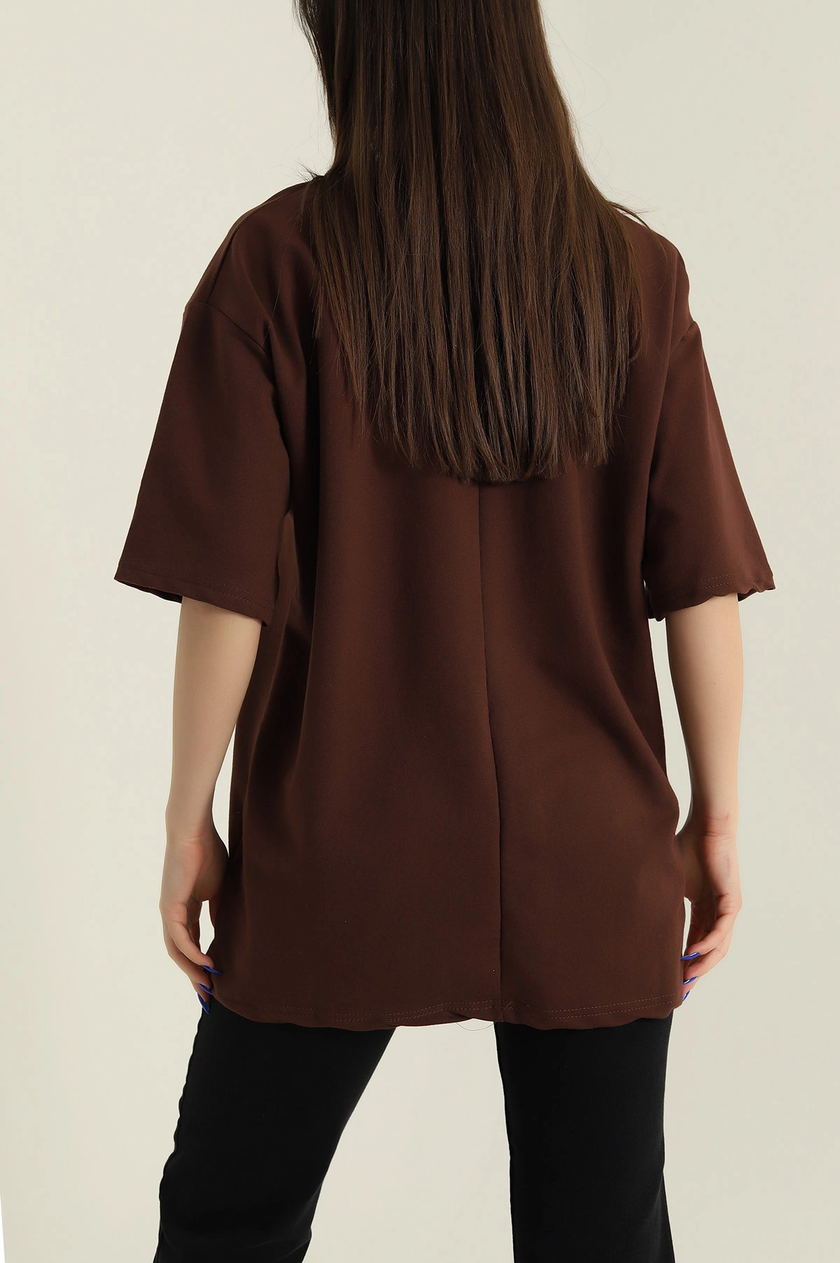 Kahverengi İki İp Bisiklet Yaka Kadın Oversize Tişört 423911