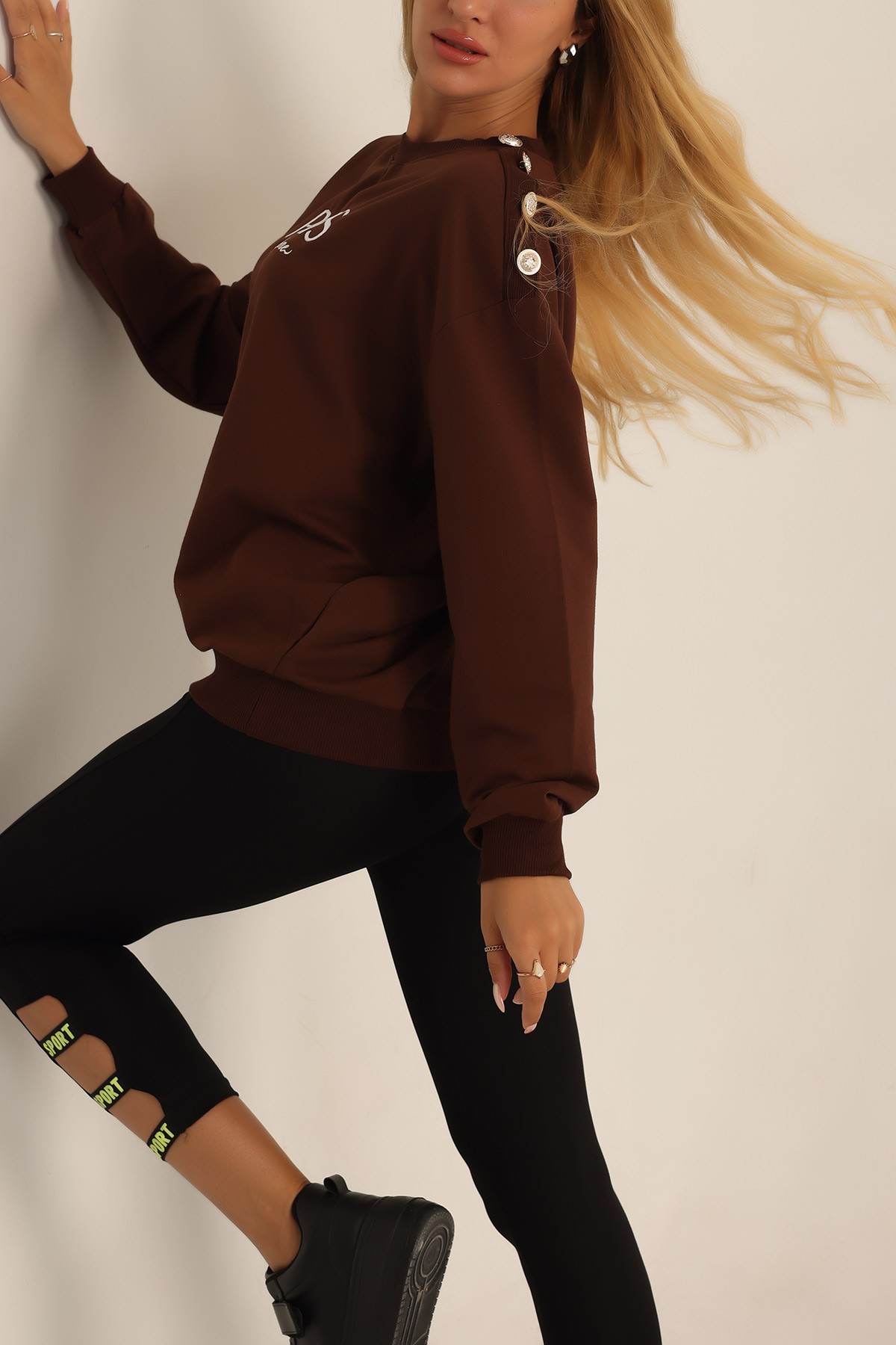 Kahverengi İki İp Nakışlı Sweat 199564