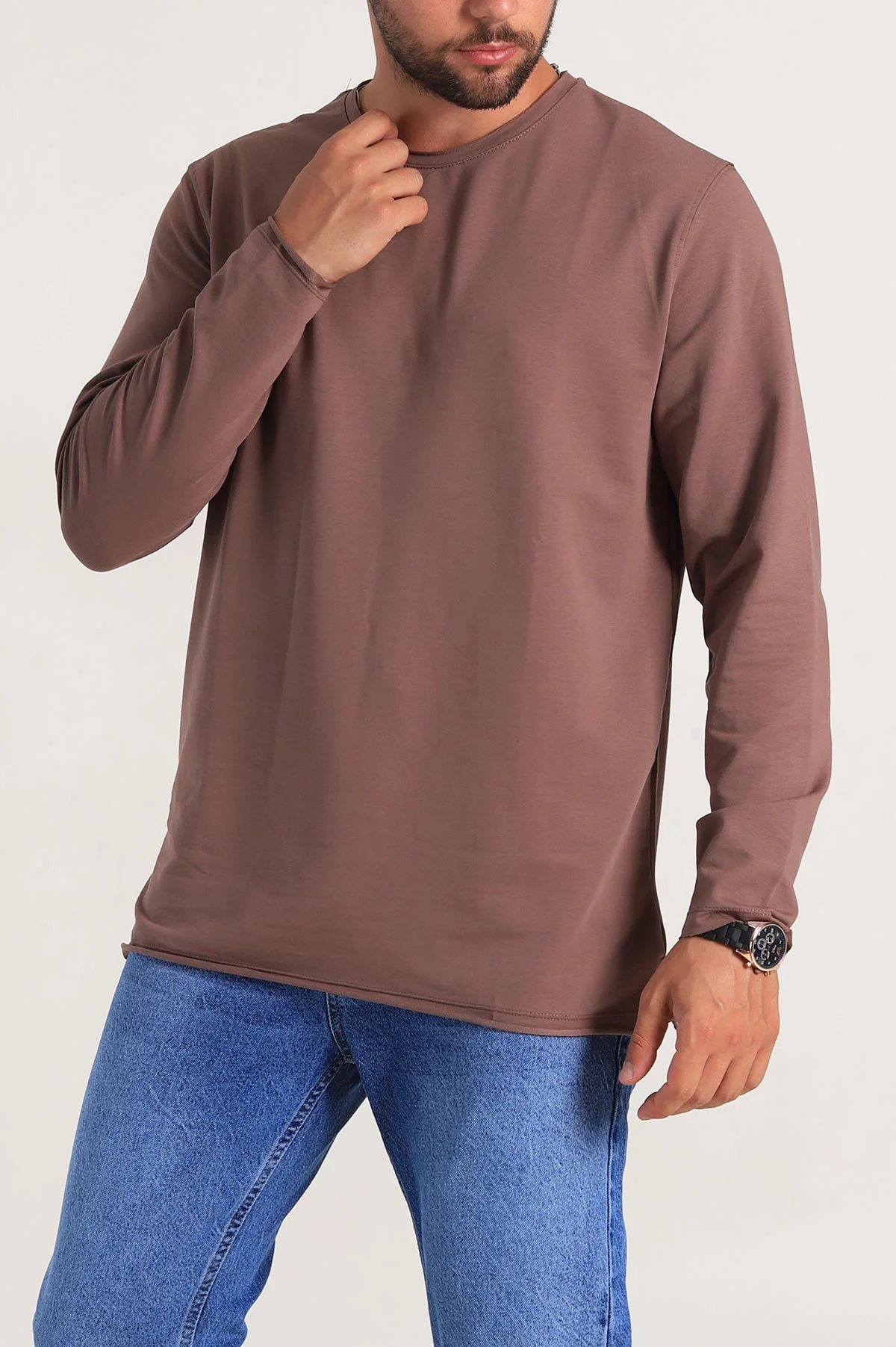 Kahverengi İki İp Yırtık Yaka Detaylı Basic Erkek Sweatshirt 299821