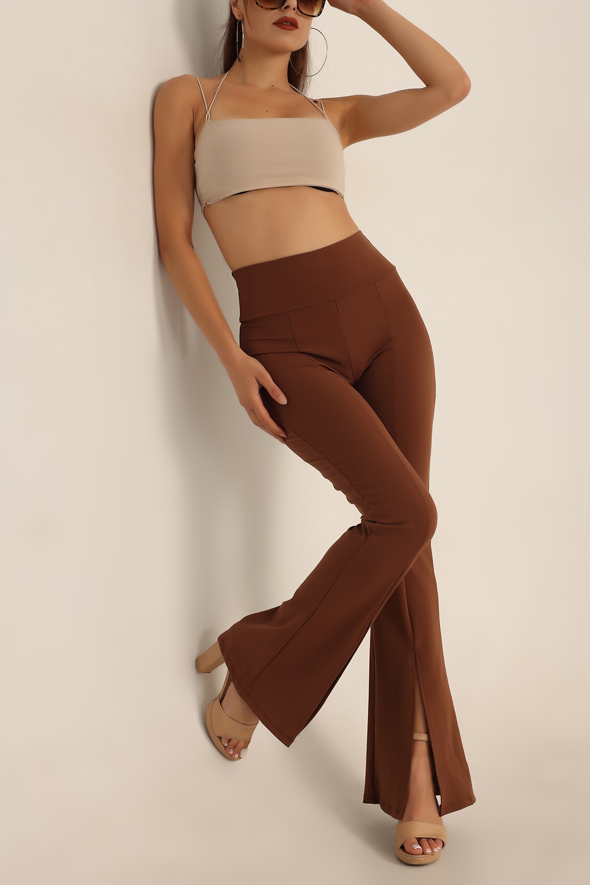 Kahverengi İspanyol Paça YIrtmaçlı Bayan Pantalon 198828
