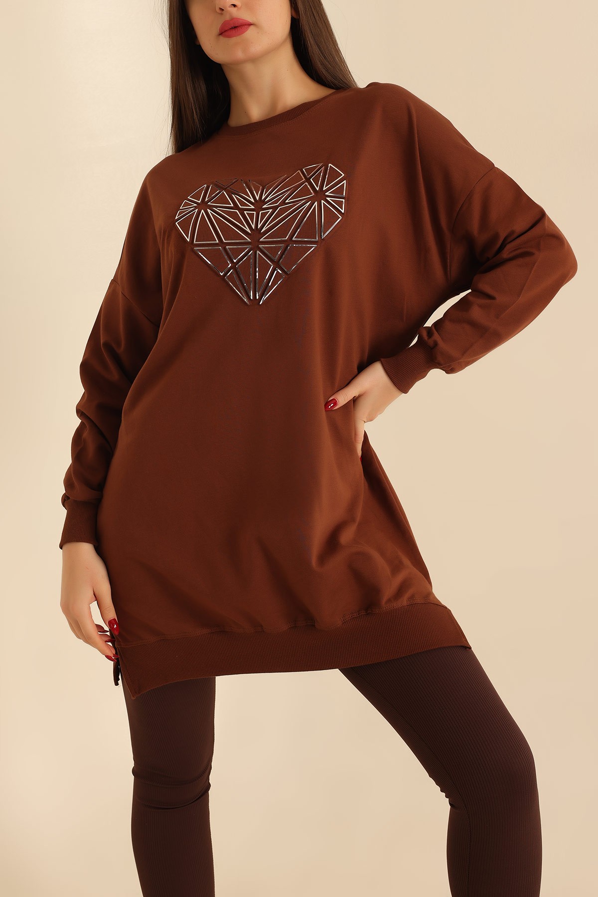 Kahverengi Kalp Gofre Baskılı Sweat 214403