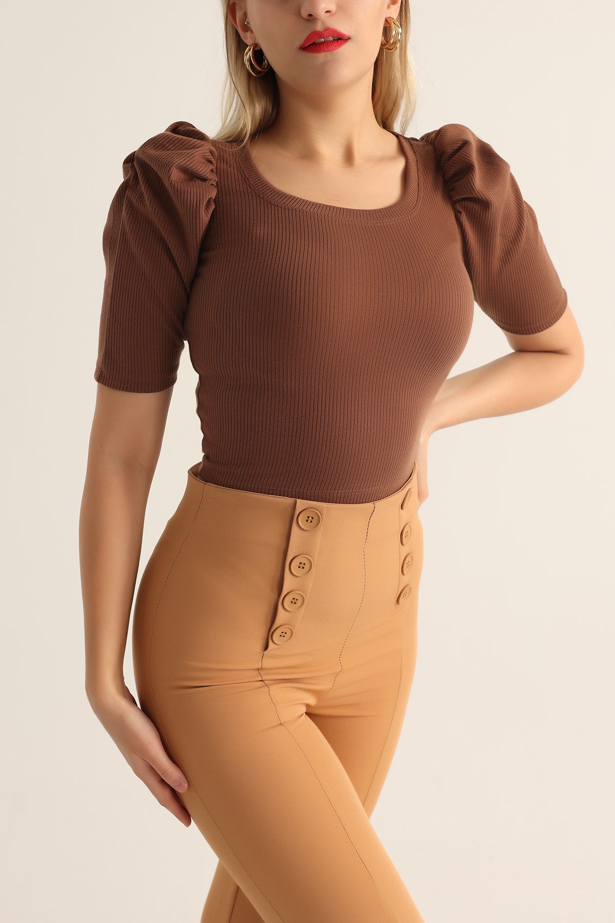 Kahverengi Kol Büzgülü Soft Fitilli Bluz 174258