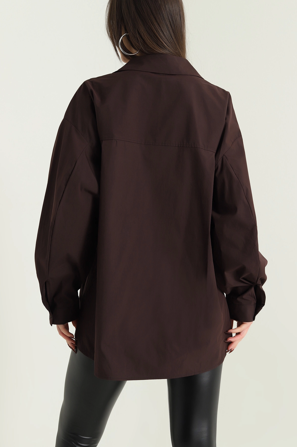 Kahverengi Önü Yırtmaçlı Oversize Paper Kadın Gömlek 429892