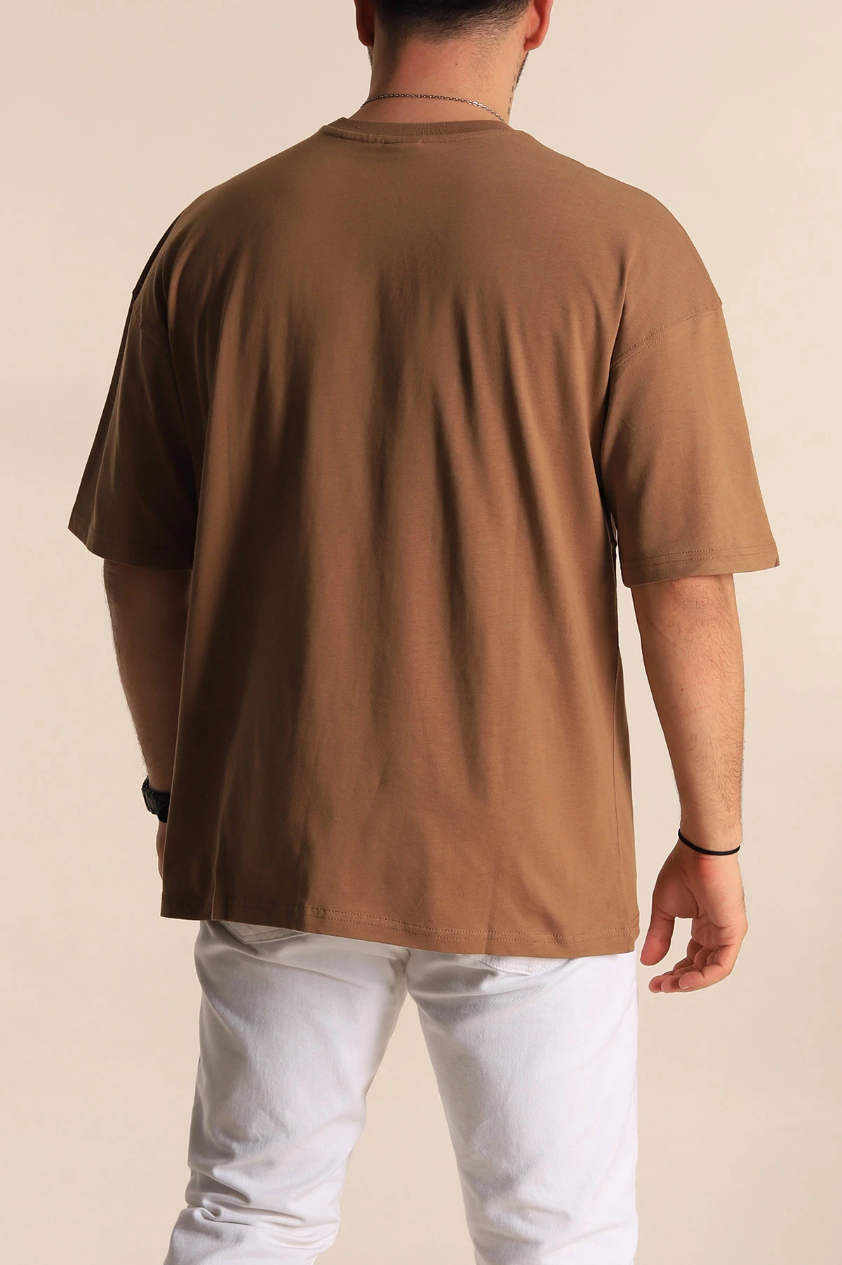 Kahverengi Oversize Suprem Kumaş Plastik Baskı Detaylı Erkek Tişört 267360