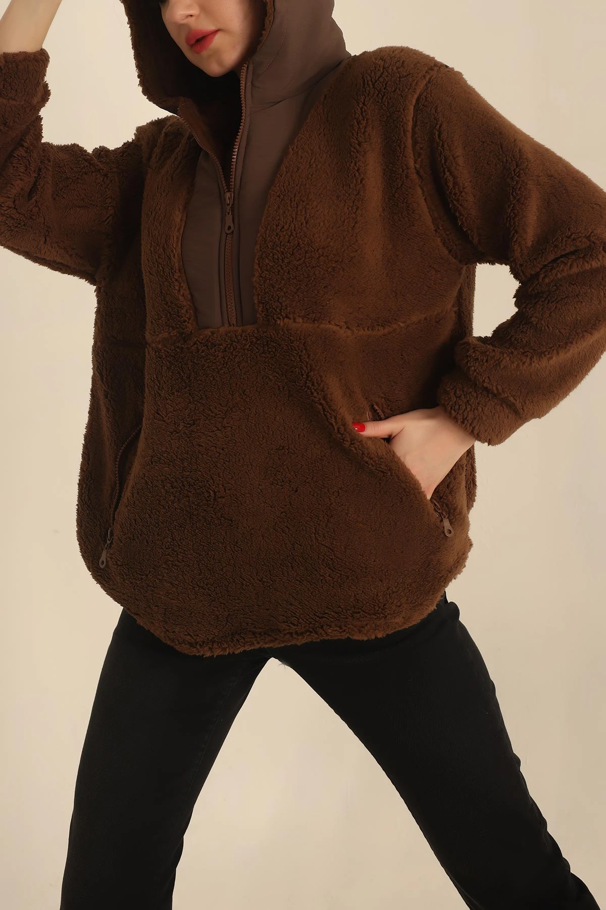 Kahverengi Paraşüt Kumaş Detay Yumoş Sweat 232945