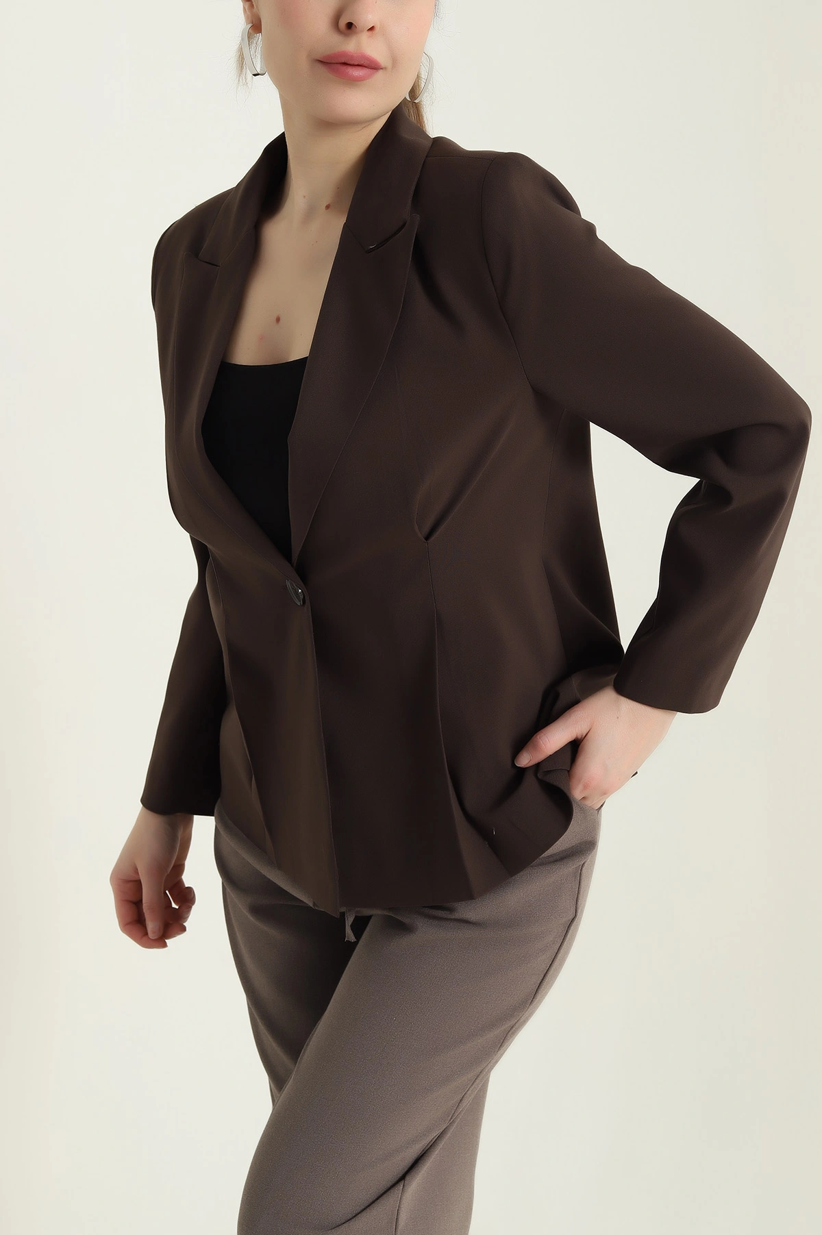 Kahverengi Pileli Bezayağı Blazer Kadın Ceket 431011