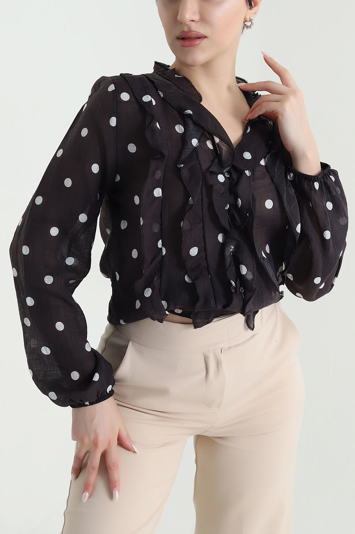 Kahverengi Puantiyeli Fırfırlı Tencel Kadın Gömlek 448293