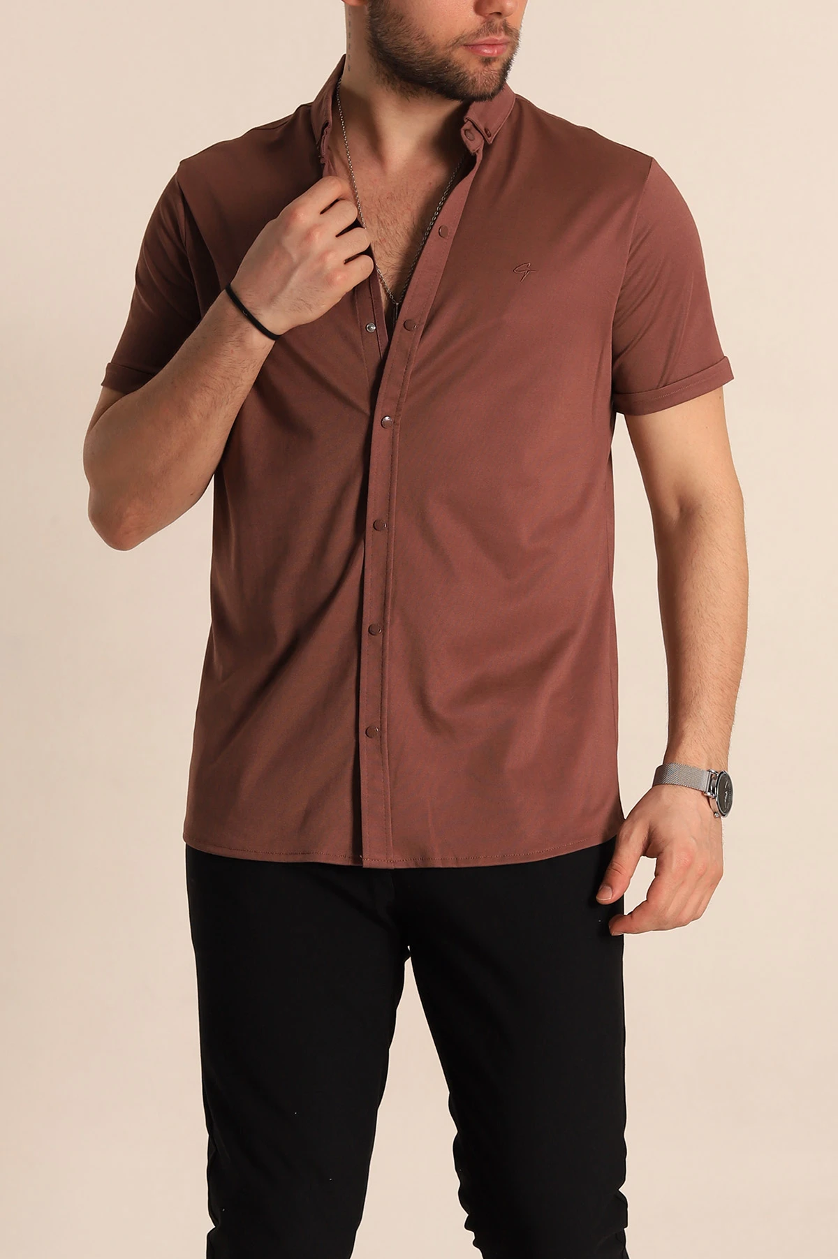 Kahverengi Regular Fit Jakarlı Çıt Çıt Düğmeli Kısa Kollu Erkek Gömlek 263724