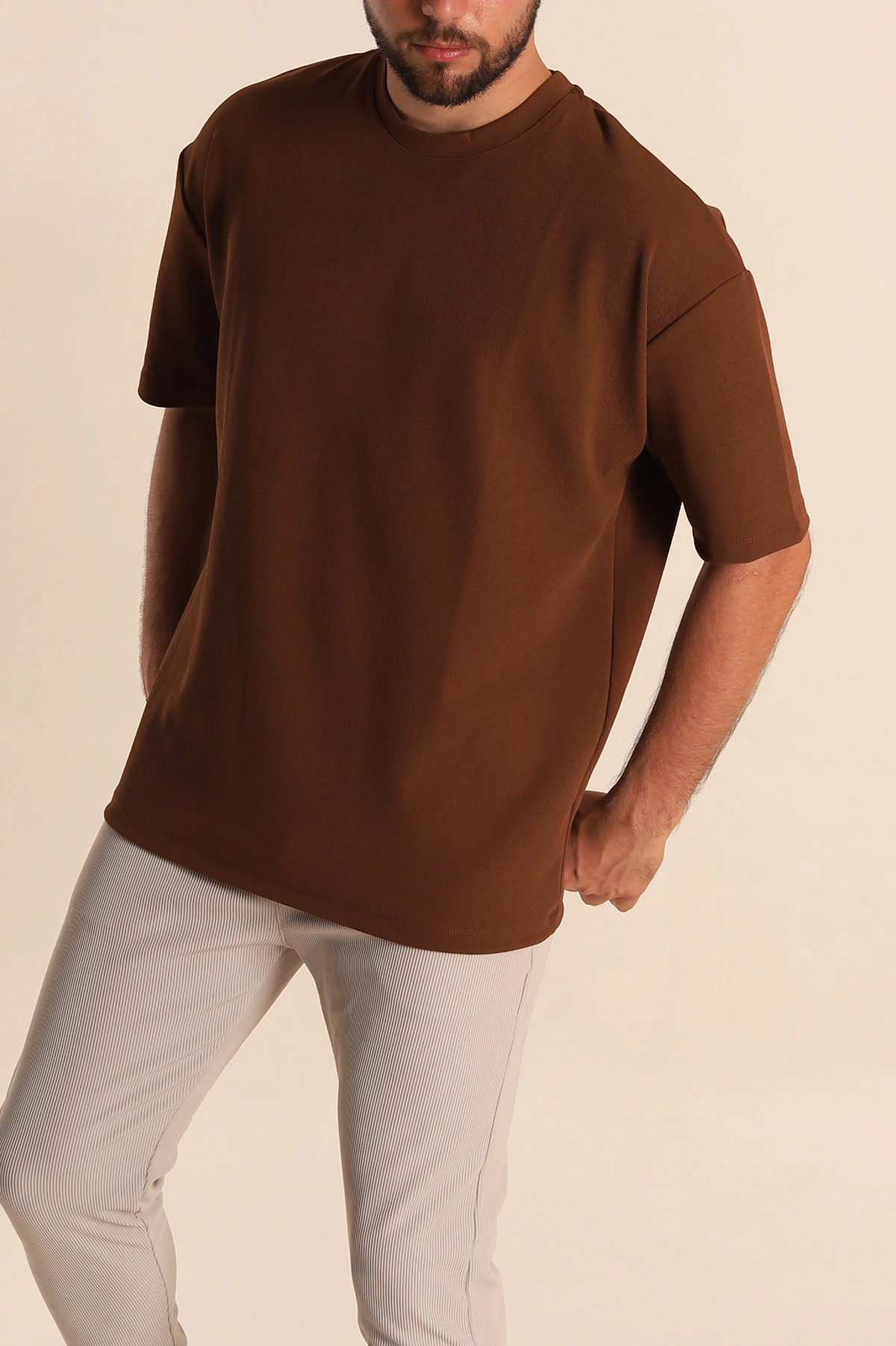 Kahverengi Relaxed Fit Dokulu Basic Erkek Tişört 278885