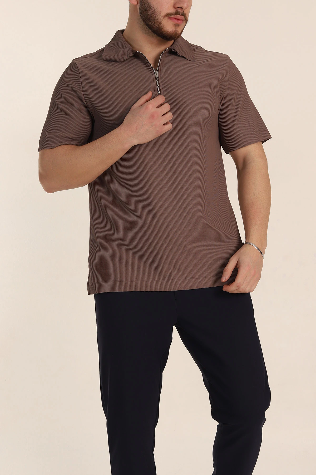 Kahverengi Relaxed Fit Fitilli Doku Fermuarlı Polo Yaka Erkek Tişört 348148