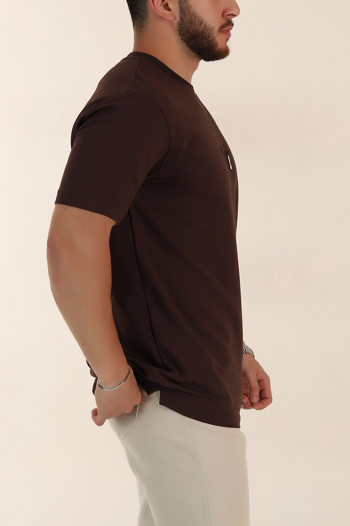 Kahverengi Relaxed Fit Kabartma Yazı Detaylı Erkek Tişört 358495