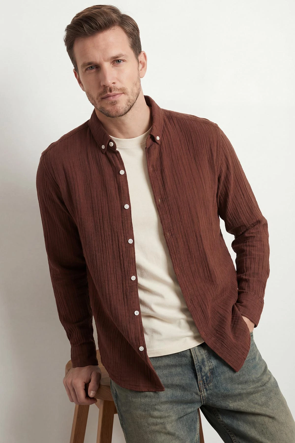 Kahverengi Relaxed Fit Müslin Keten Ata Yaka Erkek Gömlek 435750